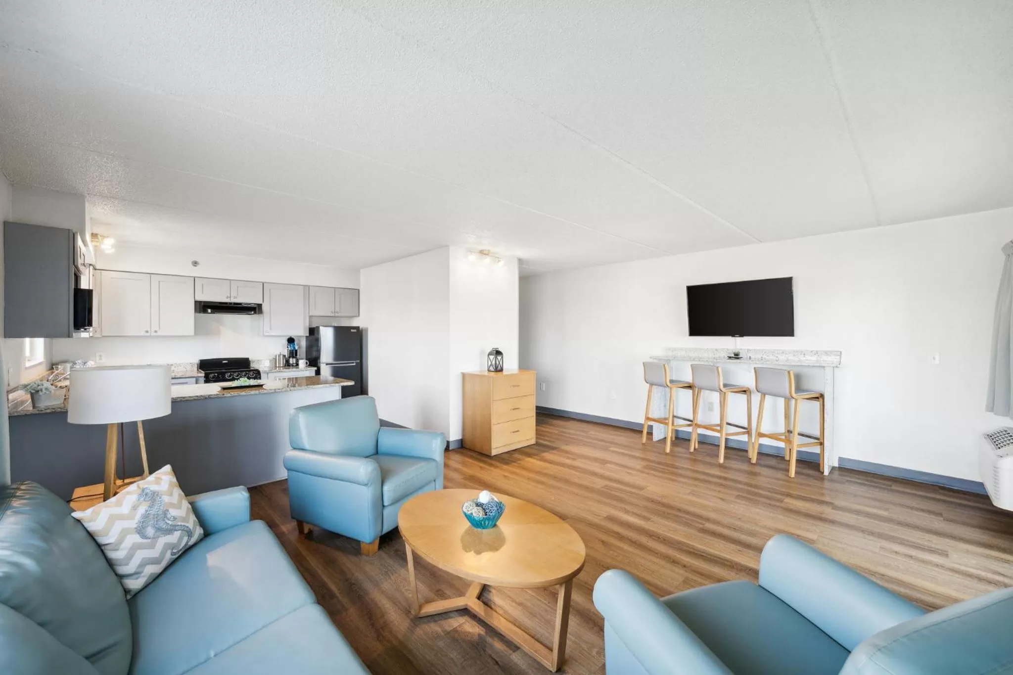 Living room in Sugar Sands Beachfront Hotel, a By The Sea Resort