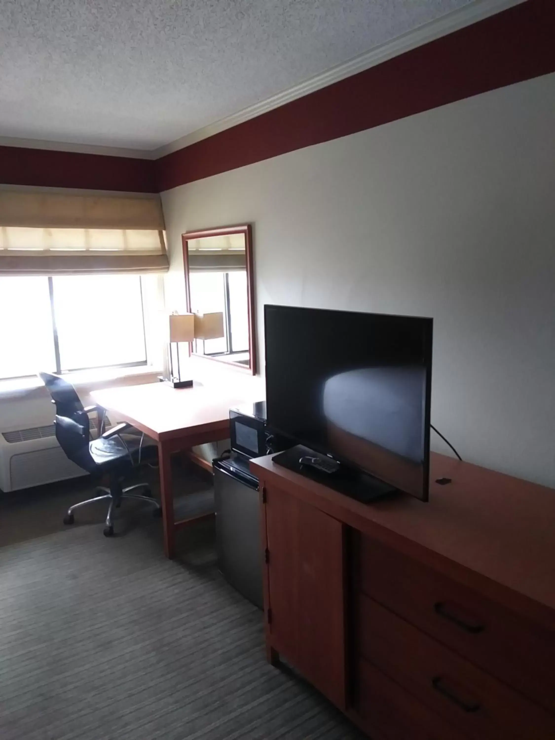 TV and multimedia, TV/Entertainment Center in La Quinta by Wyndham Columbus State University