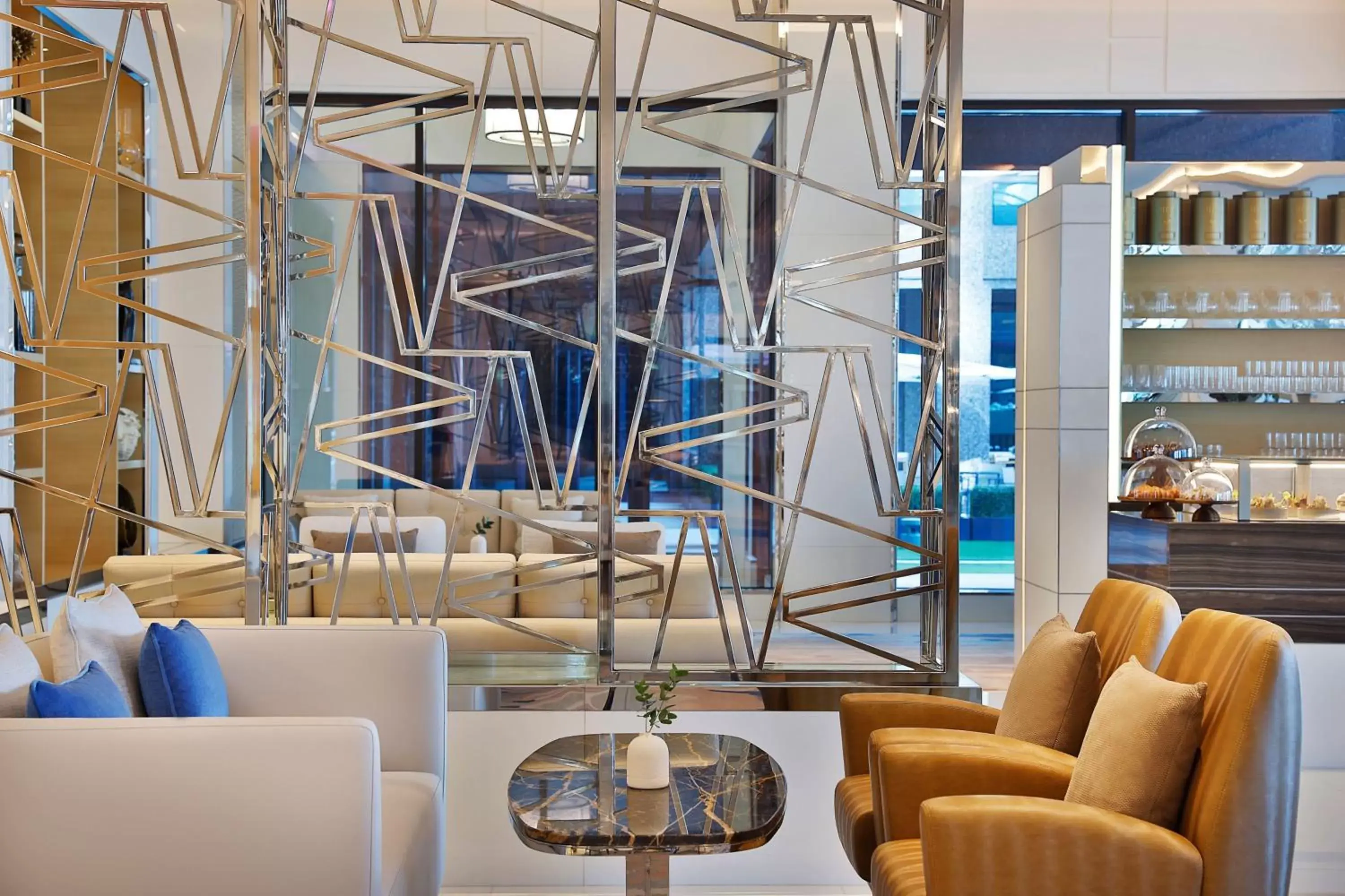 Lobby or reception, Lounge/Bar in Marriott Resort Palm Jumeirah, Dubai
