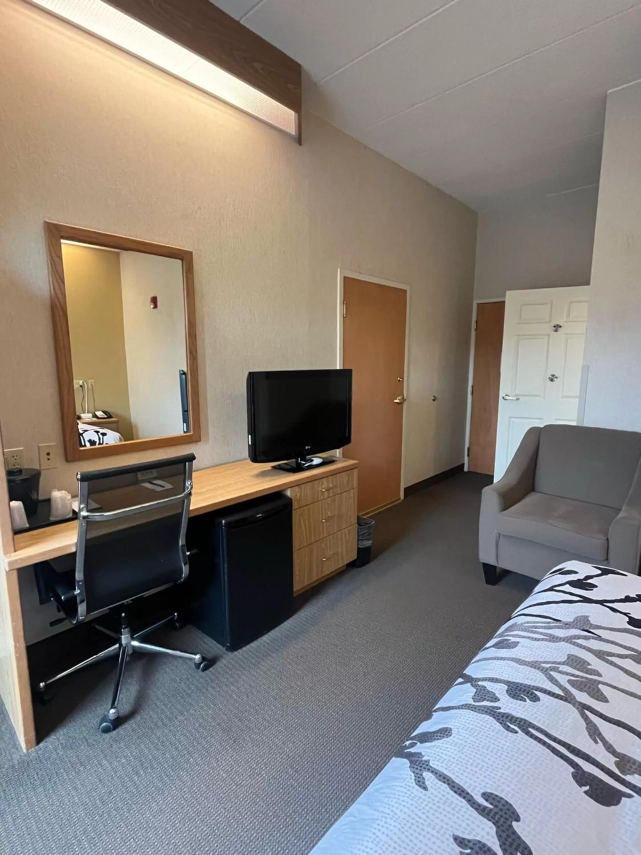 Bed in Sleep Inn Lynchburg - University Area & Hwy 460