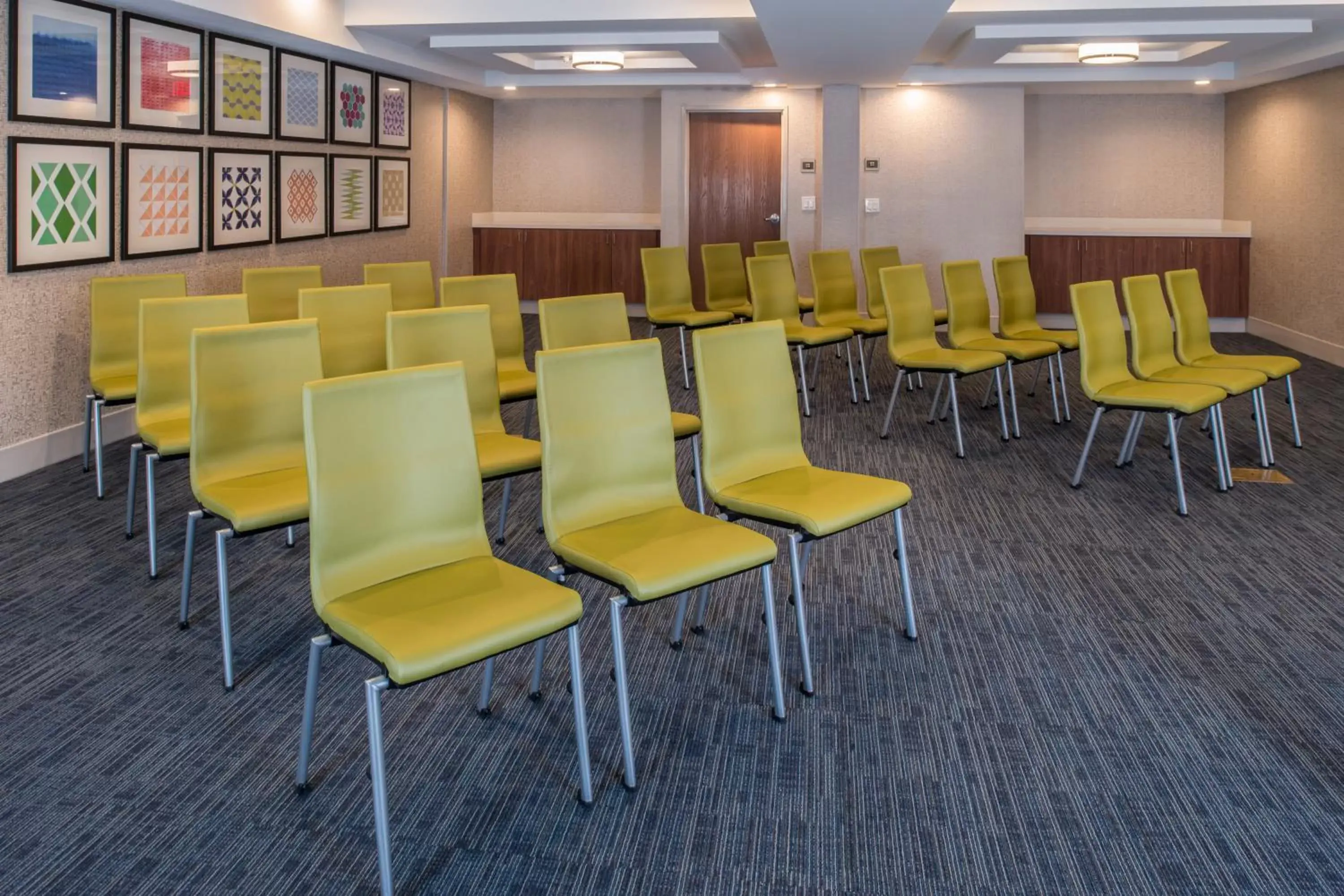 Meeting/conference room in Holiday Inn Express Sierra Vista, an IHG Hotel