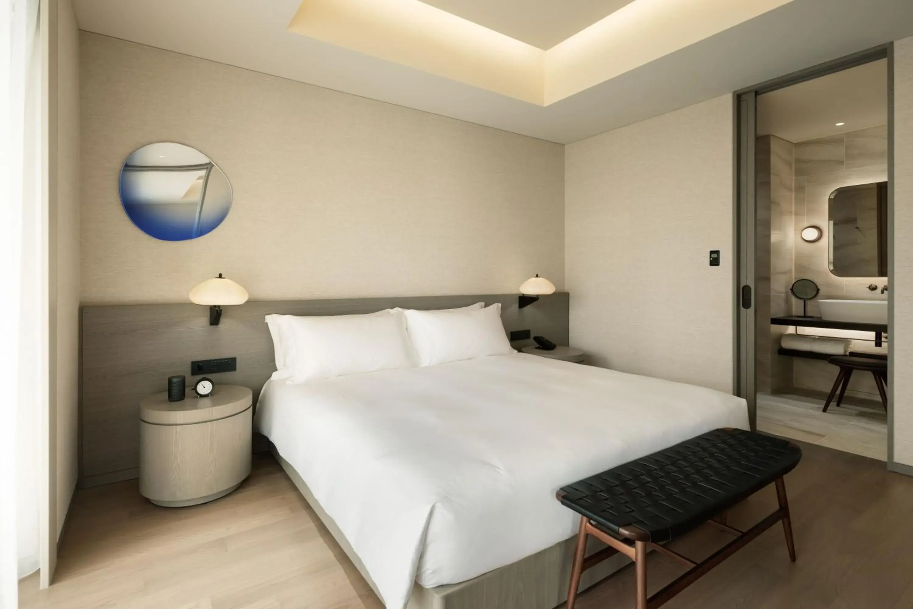 Bed in Hotel Toranomon Hills, The Unbound Collection By Hyatt