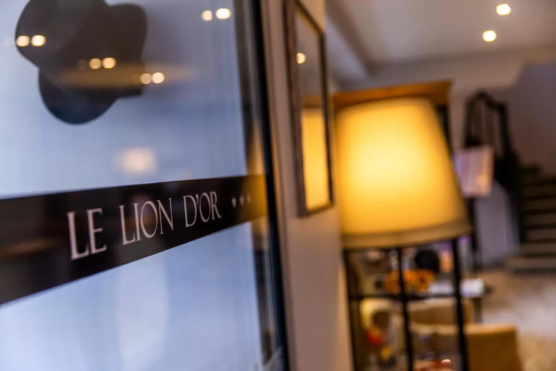 Decorative detail in Hotel Le Lion D'Or et Restaurant La Table Du Lion