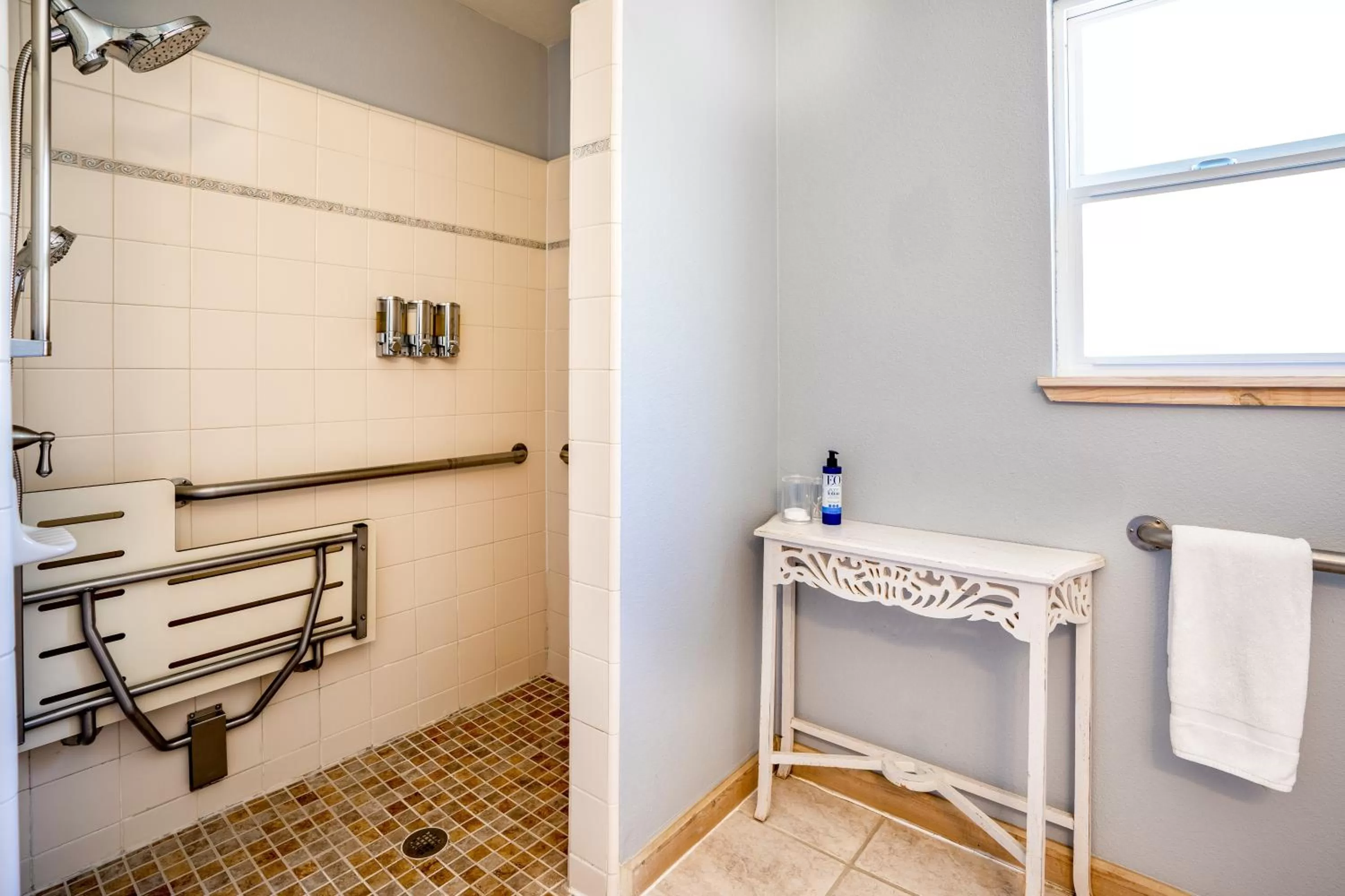 Bathroom in Aurora Park Cottages