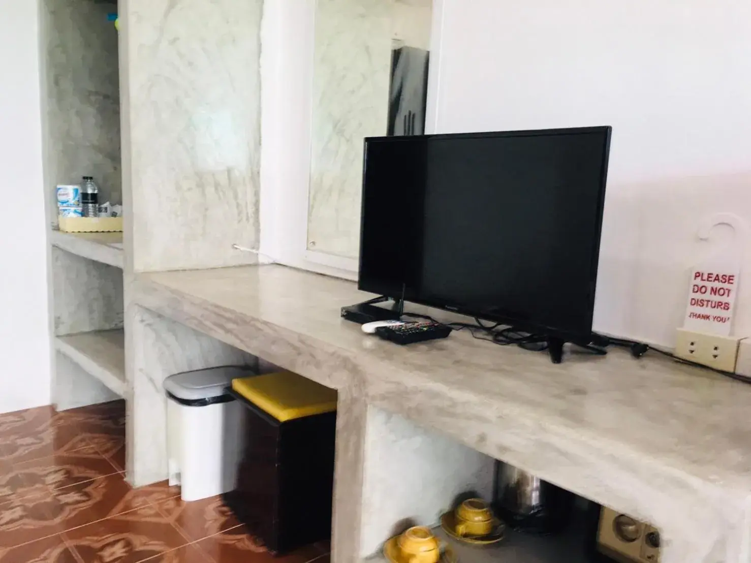 TV/Entertainment Center in Lanta Garden Home (SHA Extra Plus)