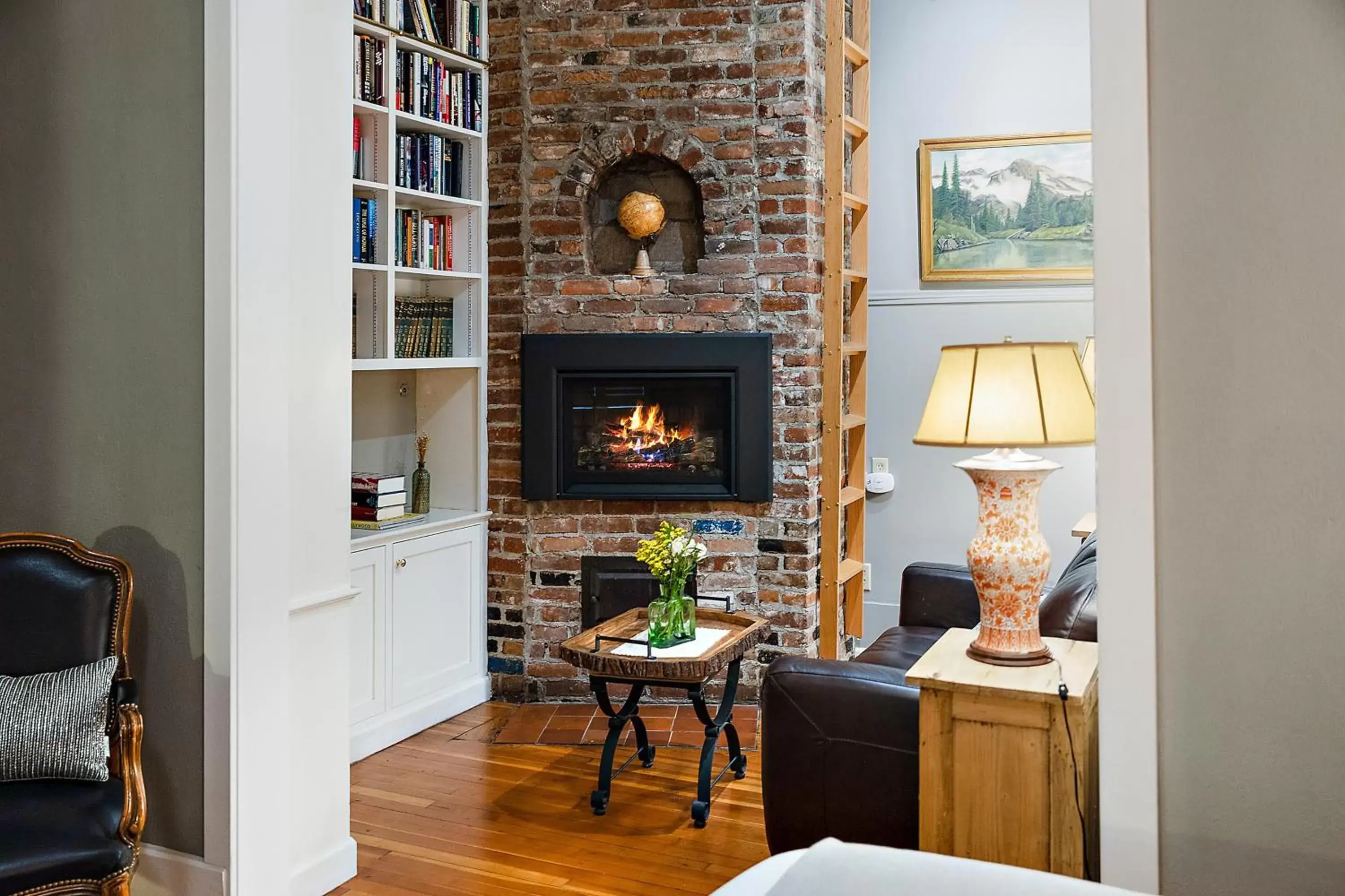 Seating Area in McCully House Inn