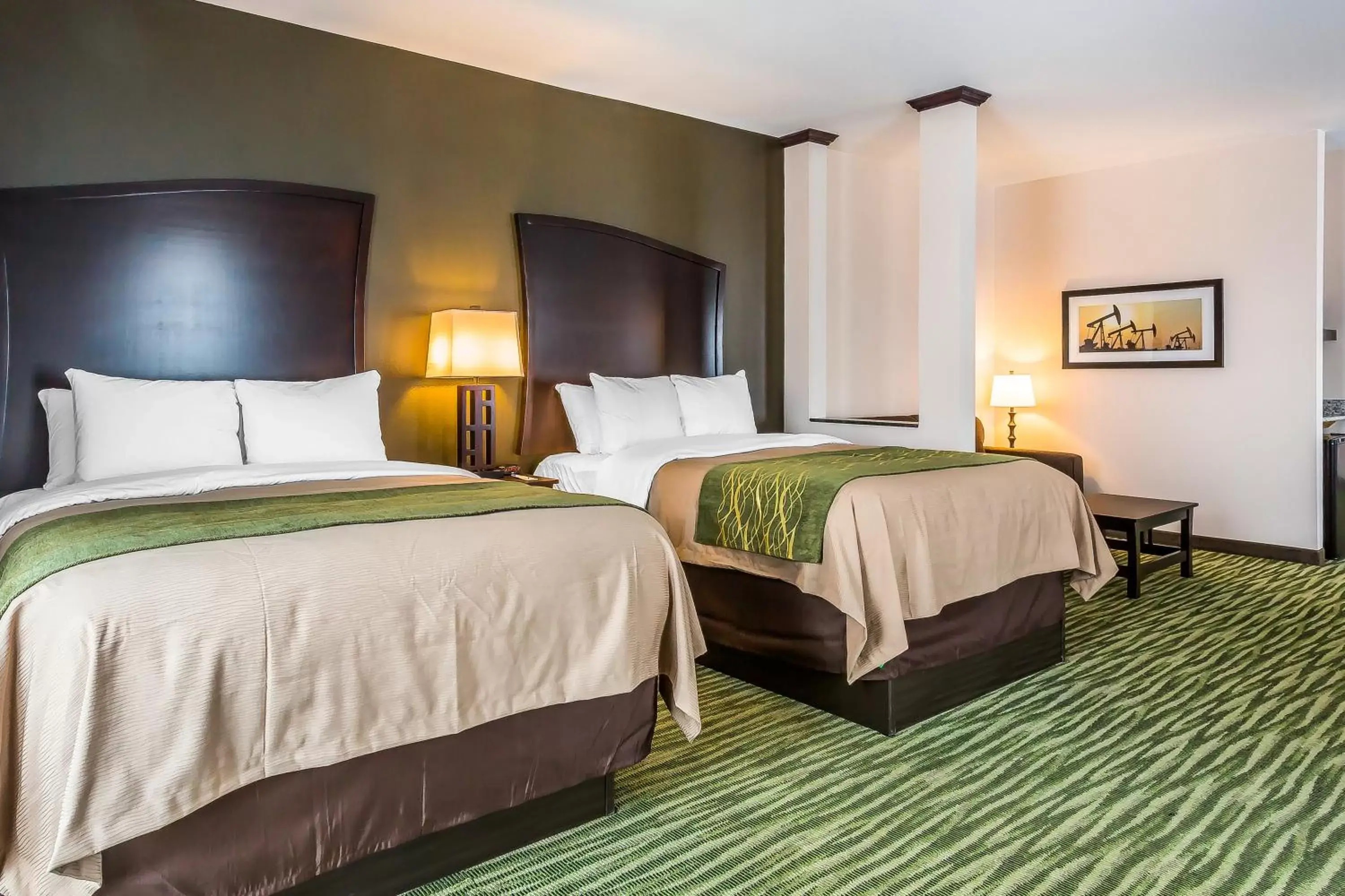 Bed in Comfort Inn & Suites Moore - Oklahoma City