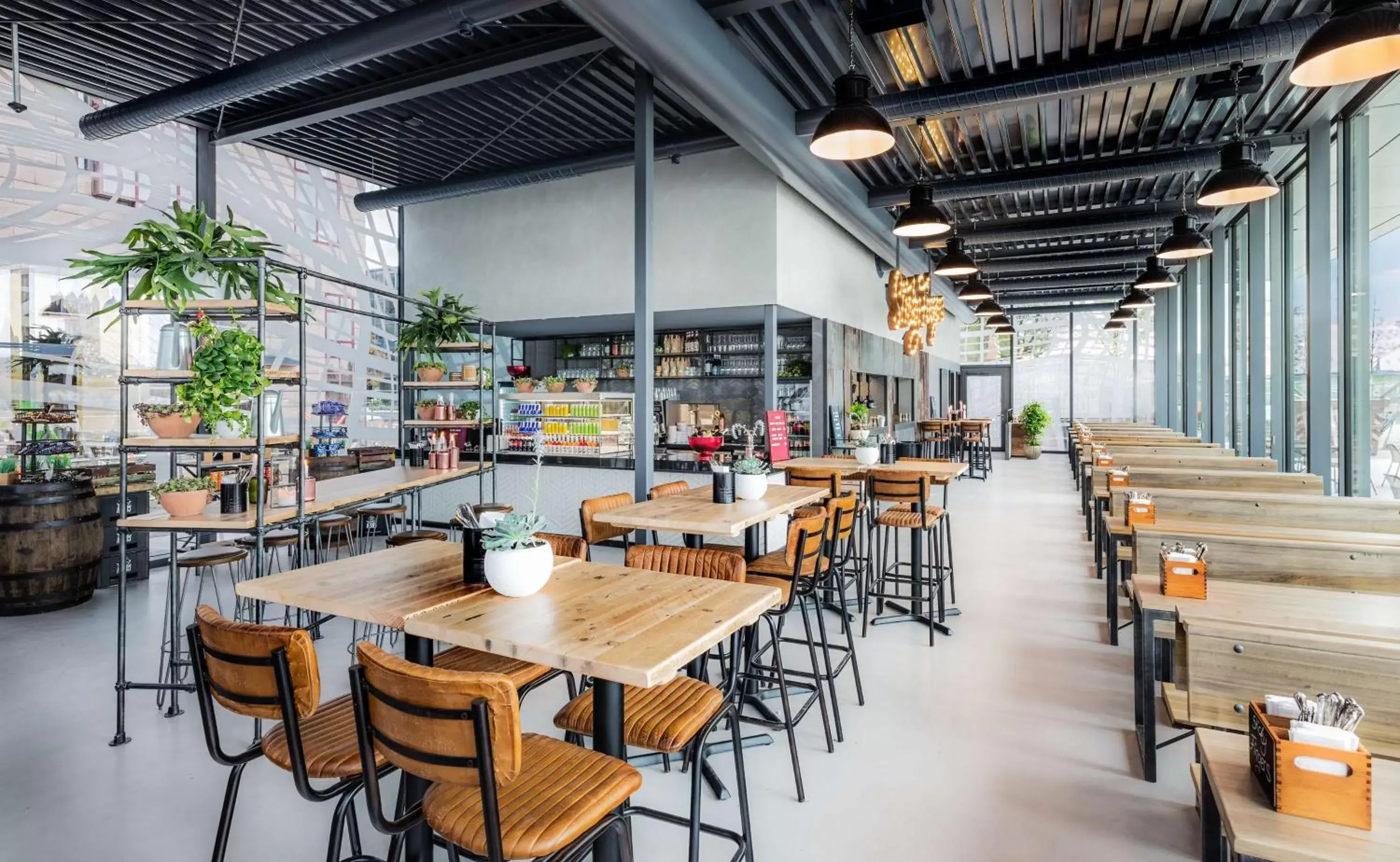 Restaurant/places to eat in Hyatt Regency Köln Restaurant/places to eat in Hyatt Regency Köln