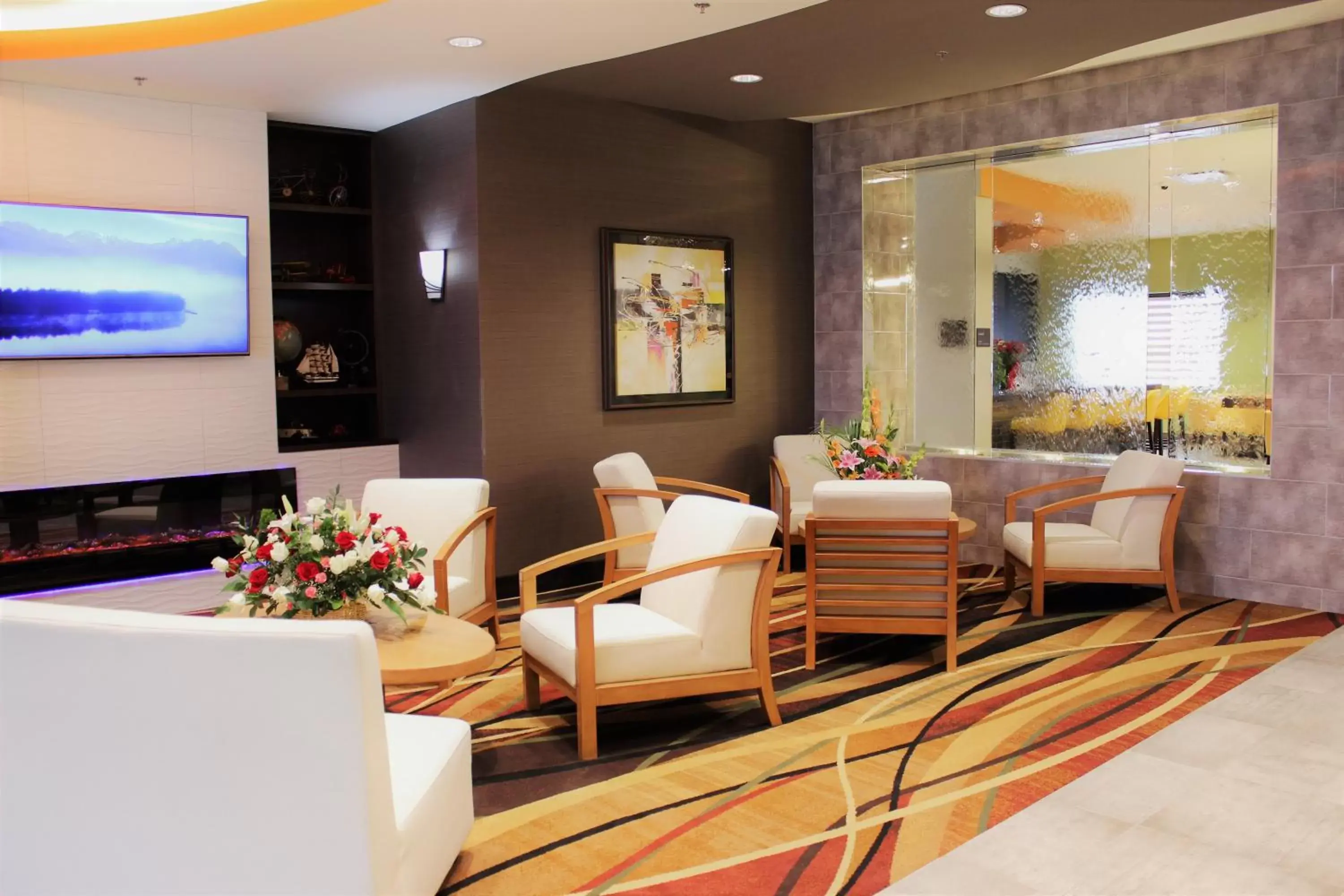 Lobby or reception, Lounge/Bar in Wyndham Garden Edmonton Airport