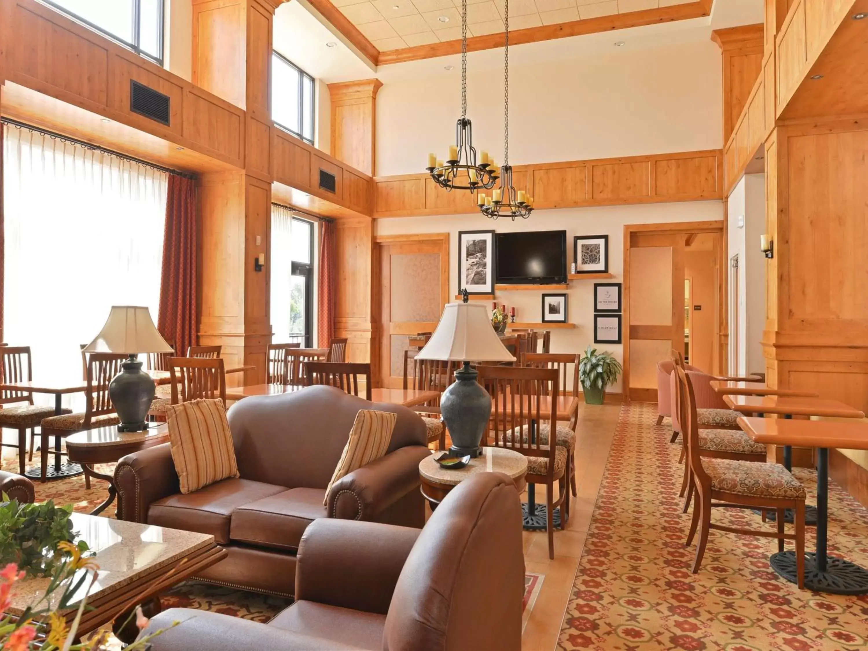 Lobby or reception, Seating Area in Hampton Inn & Suites Buffalo