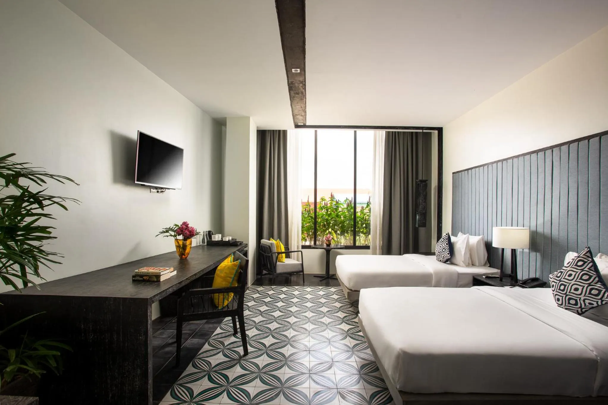 Photo of the whole room, Bed in Monthara Angkor Residence