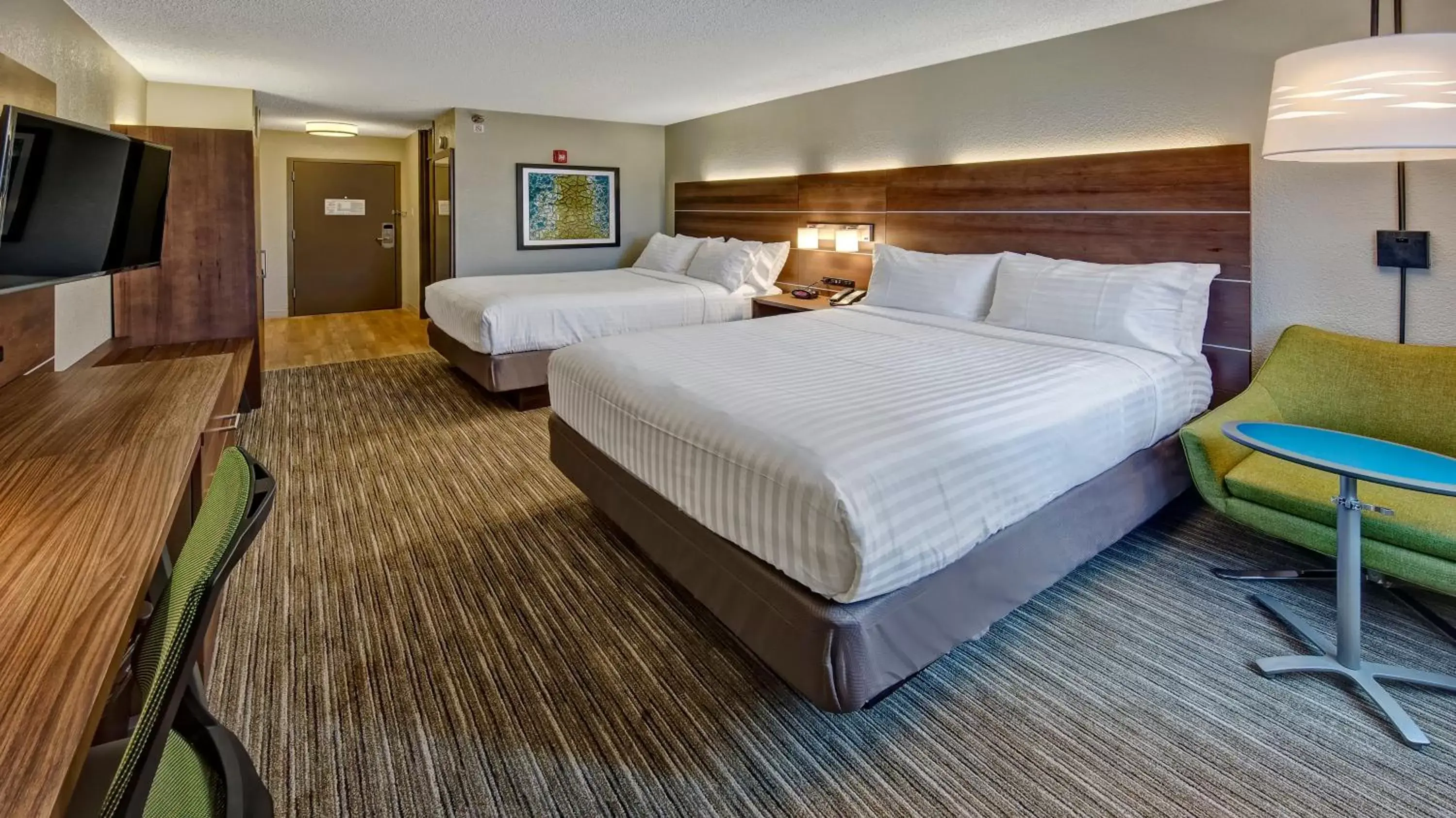 Photo of the whole room, Bed in Holiday Inn Express Louisville Airport Expo Center, an IHG Hotel
