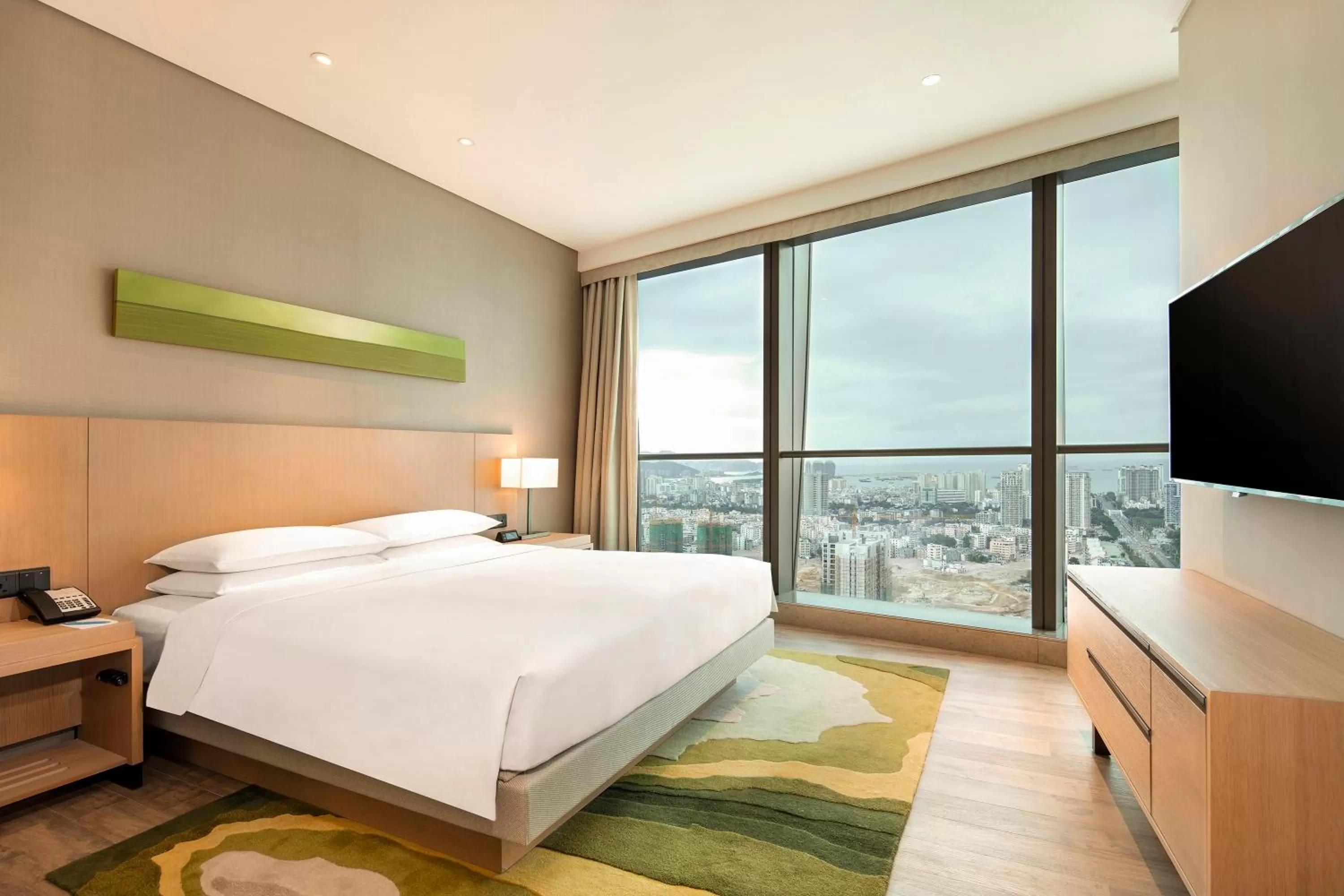 Photo of the whole room, Bed in Hyatt Place Sanya City Center