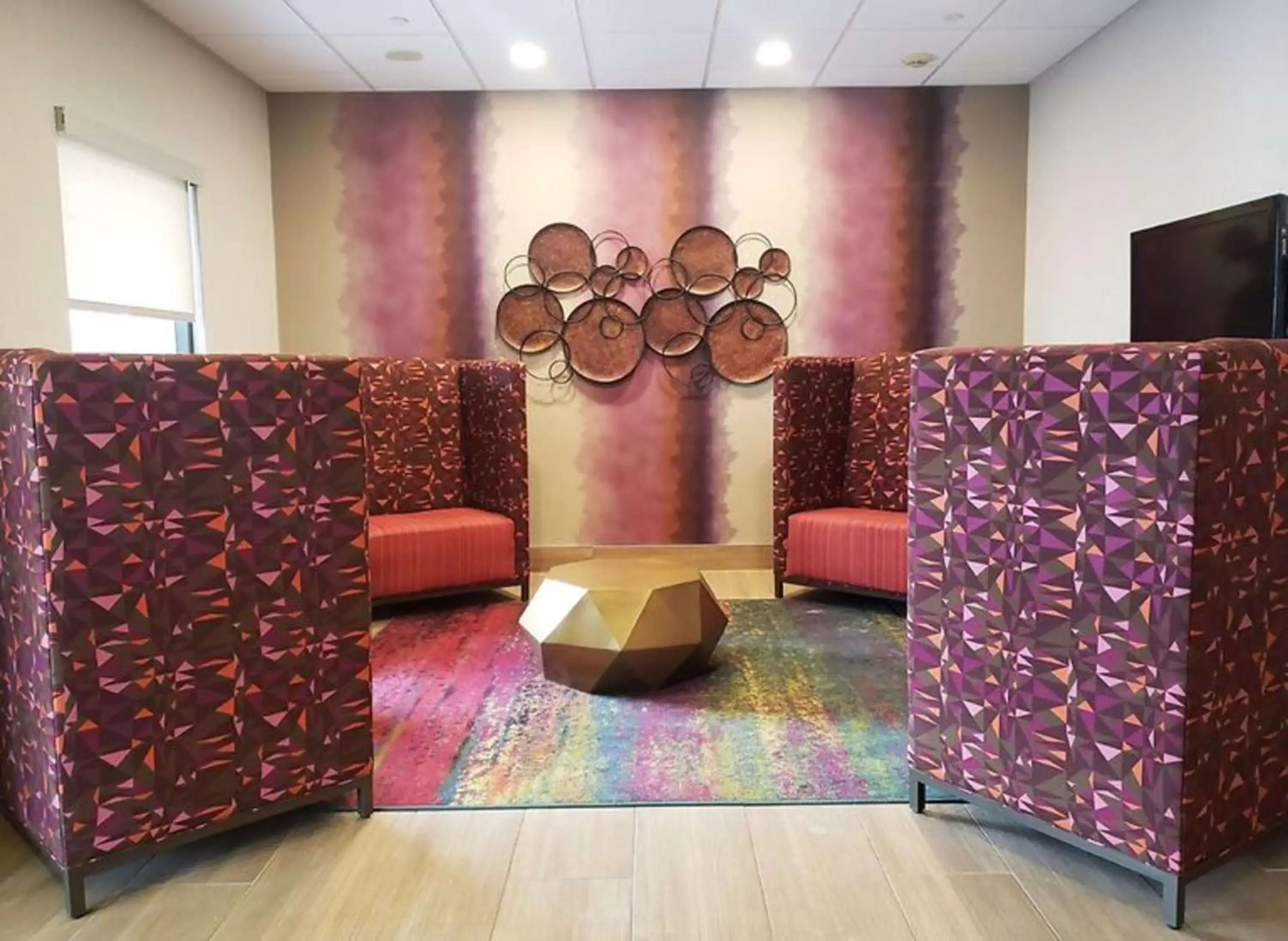 Lobby or reception, Seating Area in Hampton Inn Johnstown