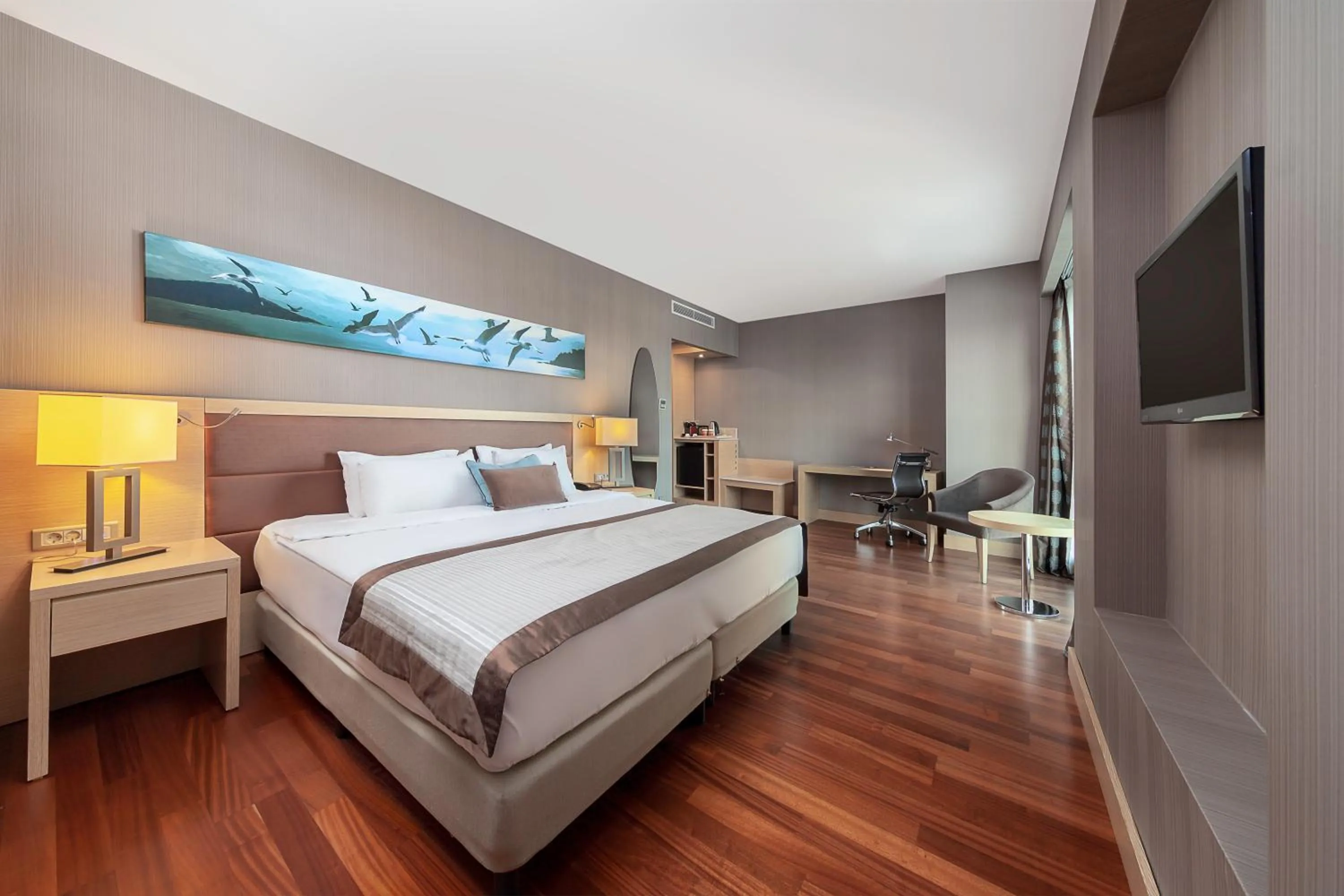 Photo of the whole room, Bed in Park Dedeman Bostanci Hotel