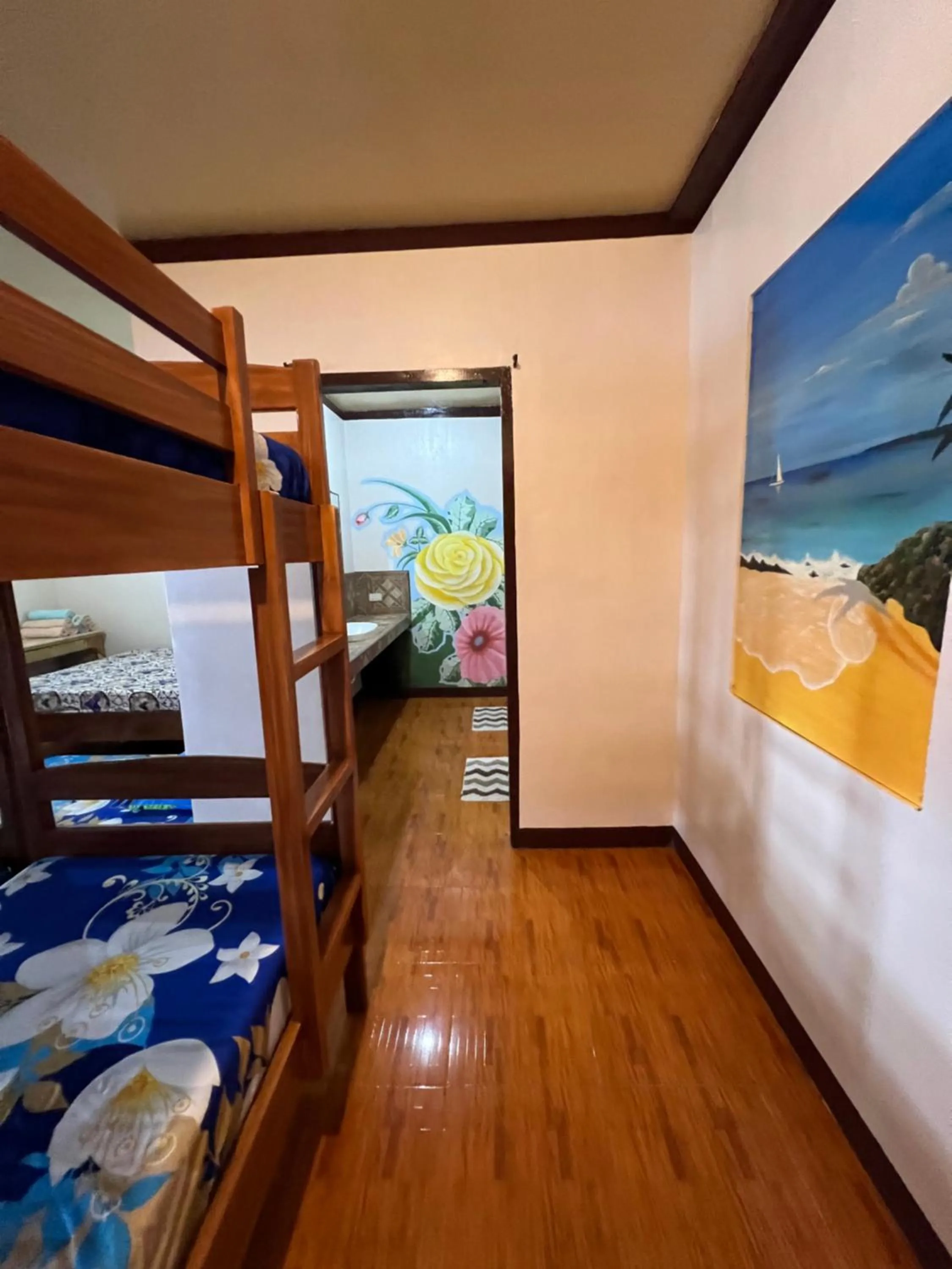 Bathroom, Bed in Gratum Beach Resort