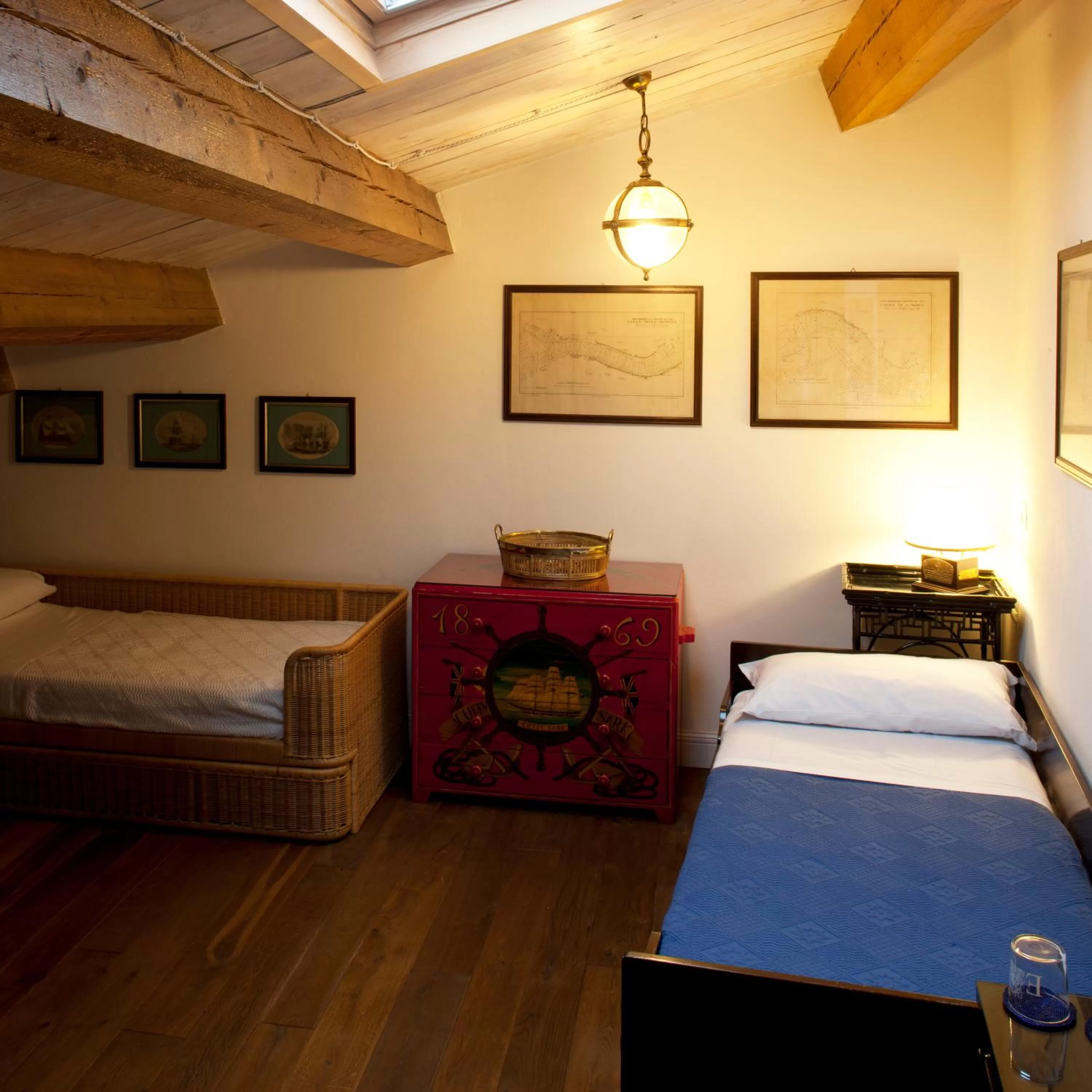 Bedroom, Bed in M Club De Luxe B&B