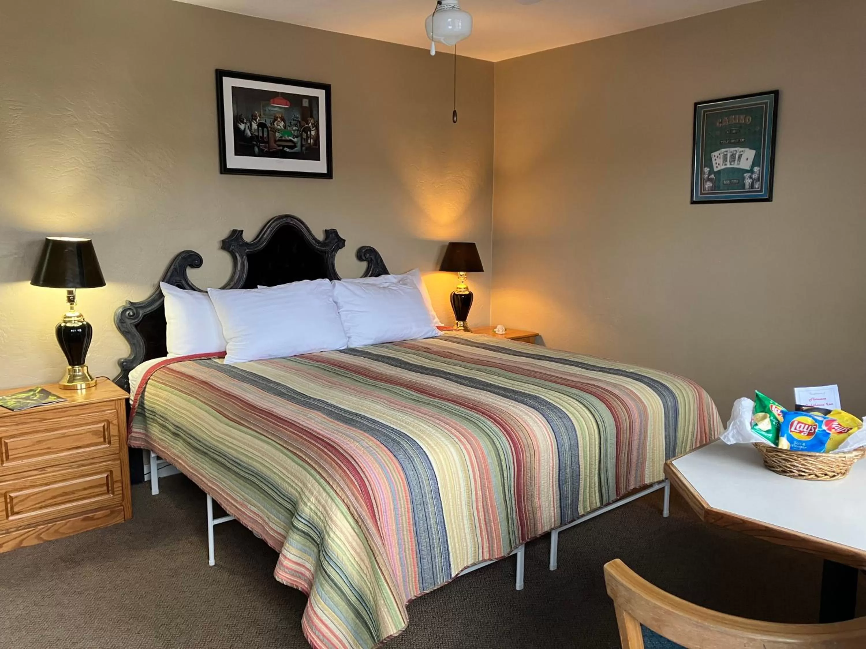 Bed in Lighthouse Inn