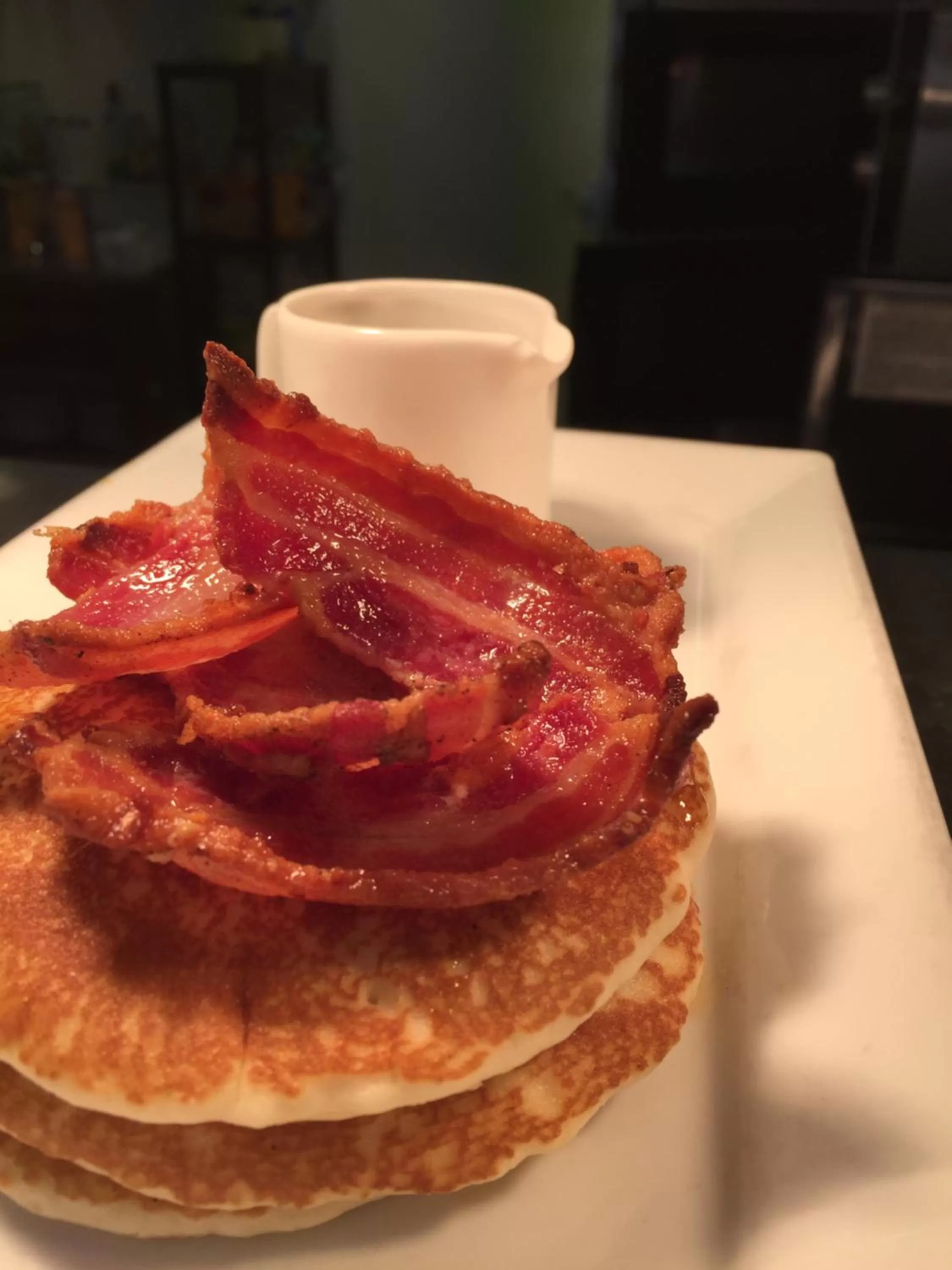 Restaurant/places to eat in The Davron Hotel