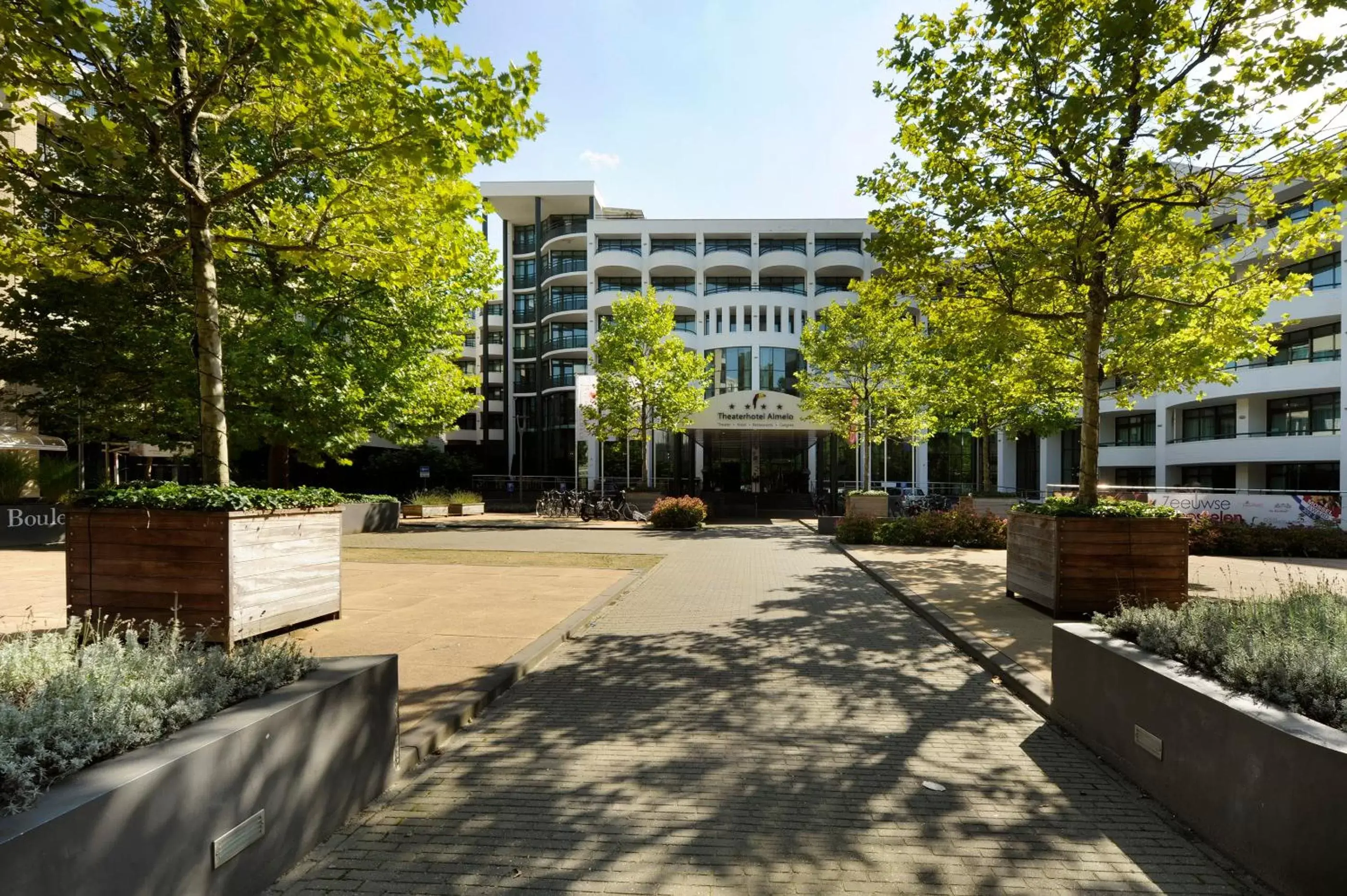 Facade/entrance, Property Building in Van der Valk Theaterhotel Almelo