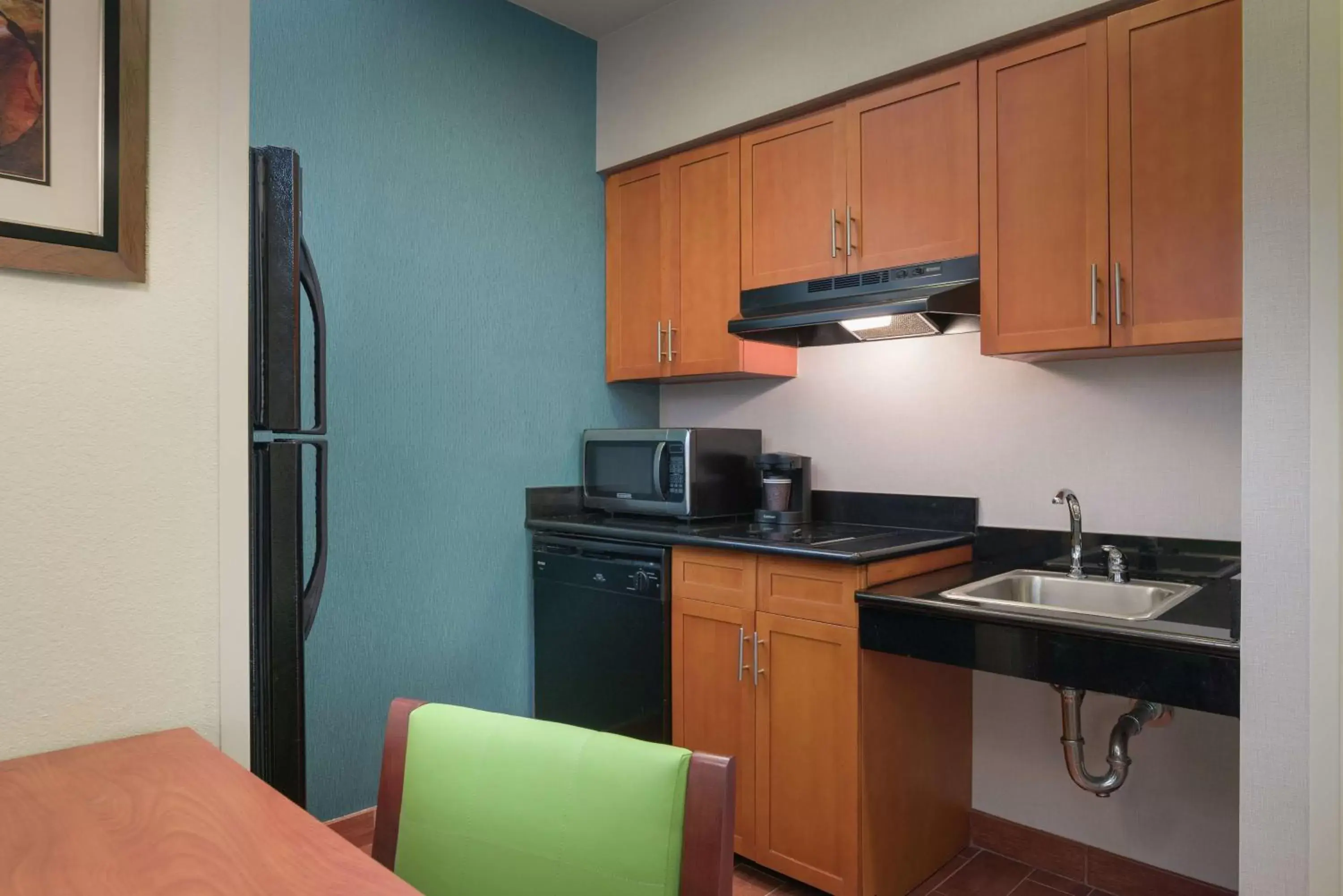 Kitchen or kitchenette, Kitchen/Kitchenette in Homewood Suites by Hilton Virginia Beach