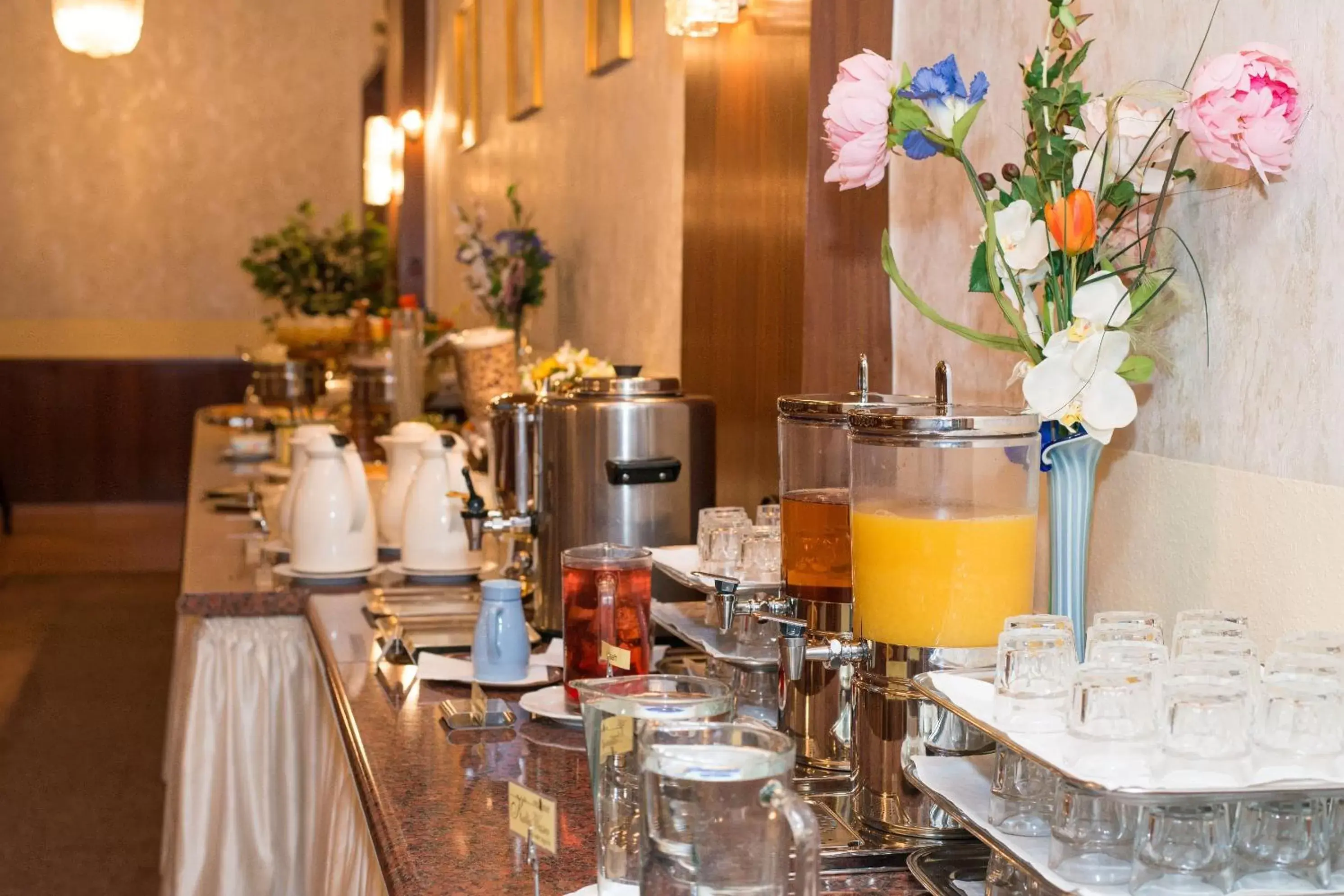 Restaurant/places to eat in Hotel Mozart Restaurant/places to eat in Hotel Mozart