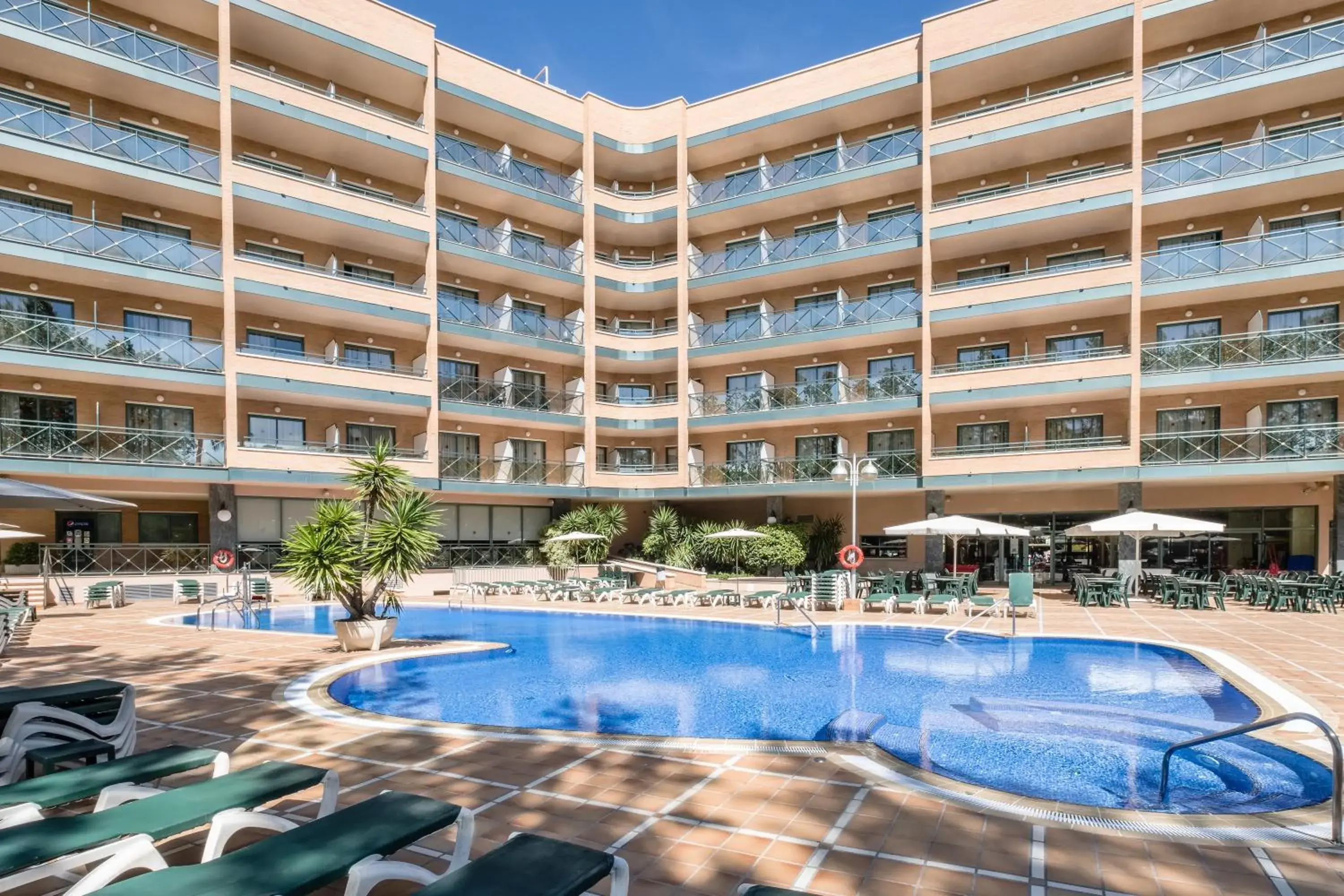 Balcony/Terrace, Swimming Pool in Hotel California Palace