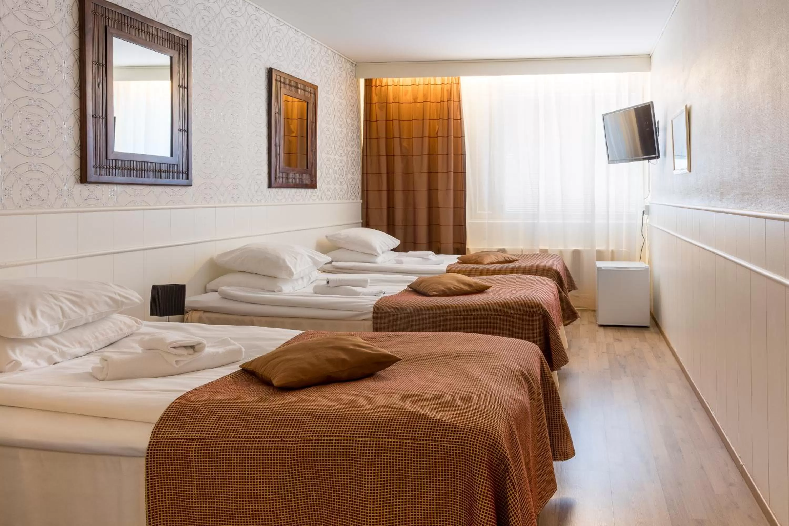 Bedroom, Bed in Hotel Kajaani