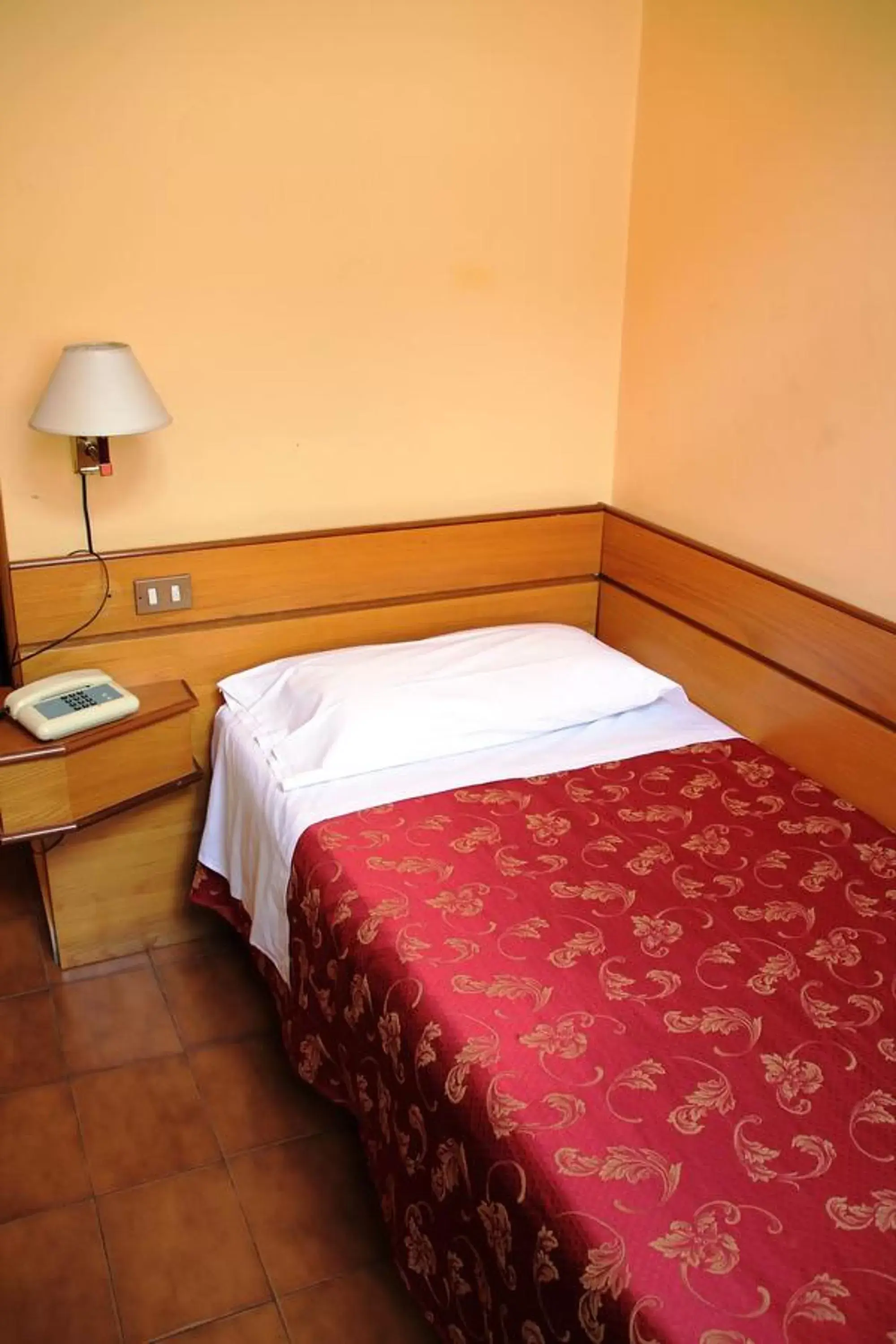 Bed in Hotel Vecchia Milano Bed in Hotel Vecchia Milano