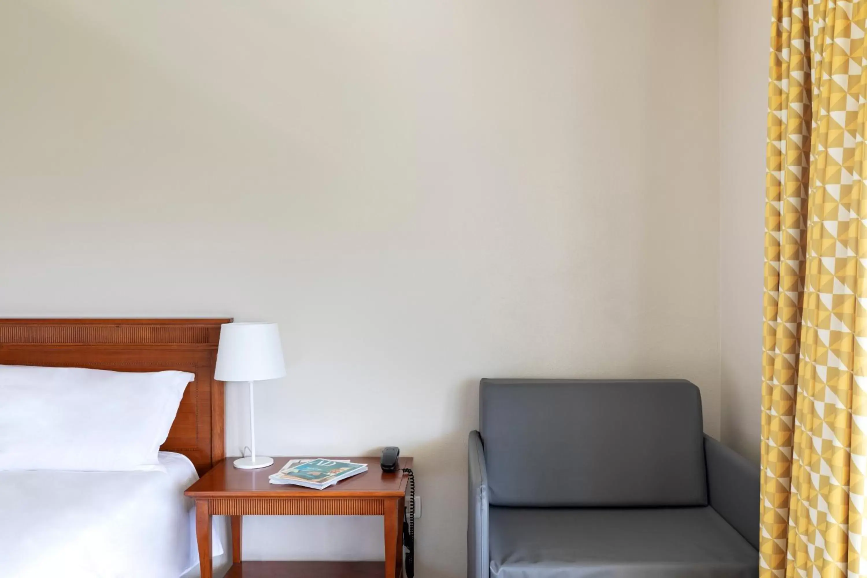 Bedroom, Seating Area in B&B Hotel Affi - Lago di Garda