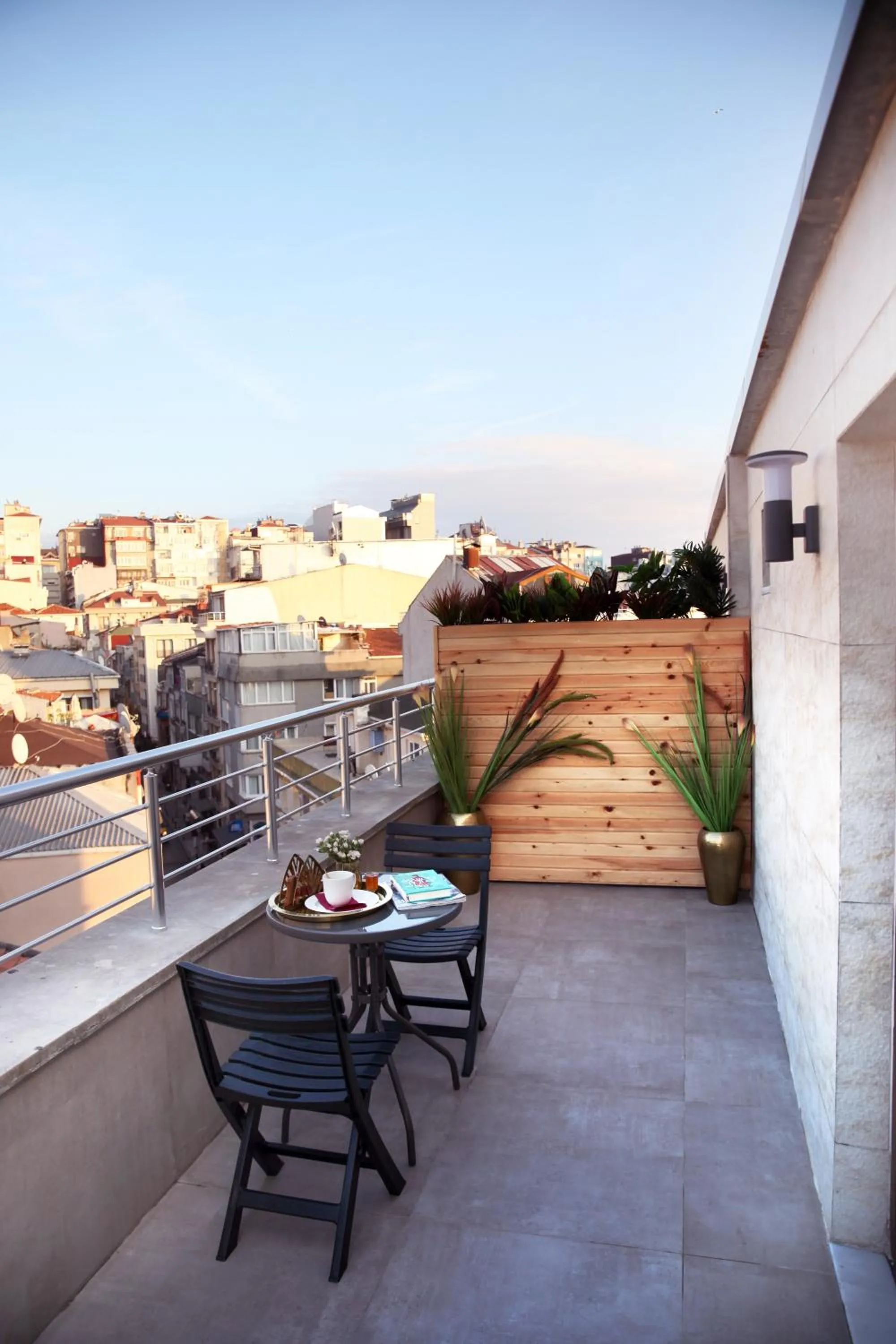 Balcony/Terrace in The Fox Hotel