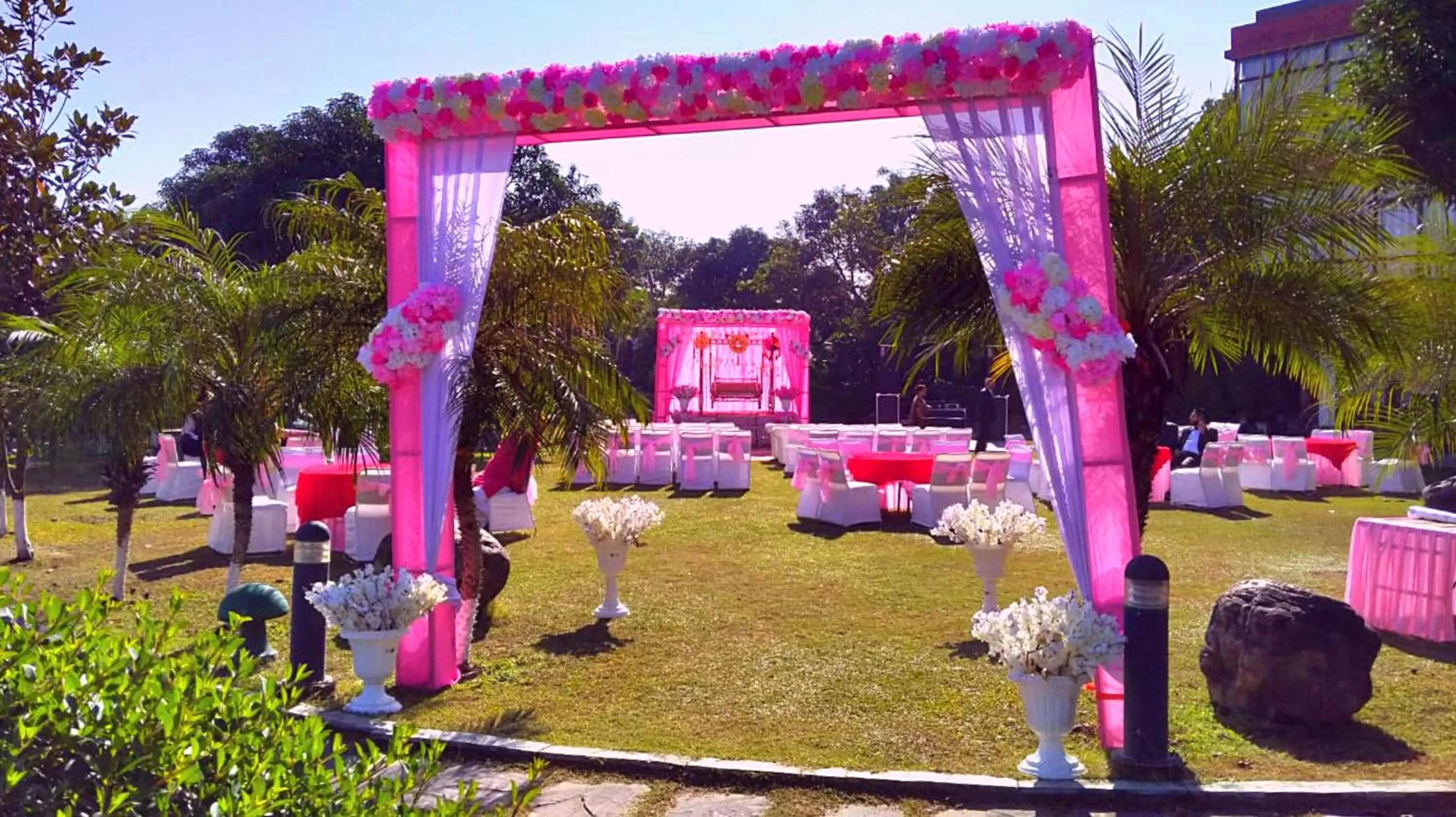 Garden, Banquet Facilities in ShriGo Pyramid Home Divine - A Wellness Resort