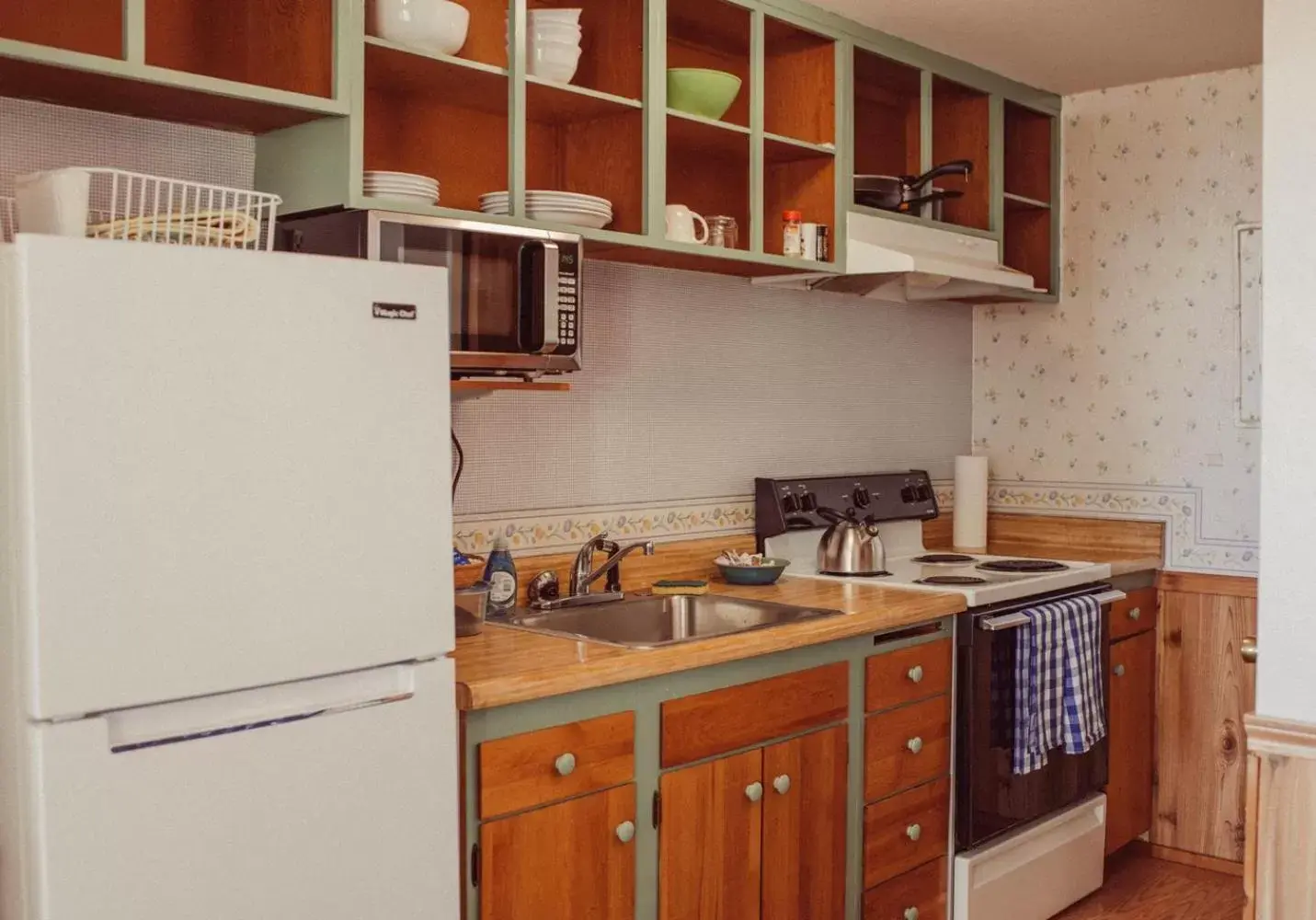 Kitchen/Kitchenette in Pioneer Inn Downtown