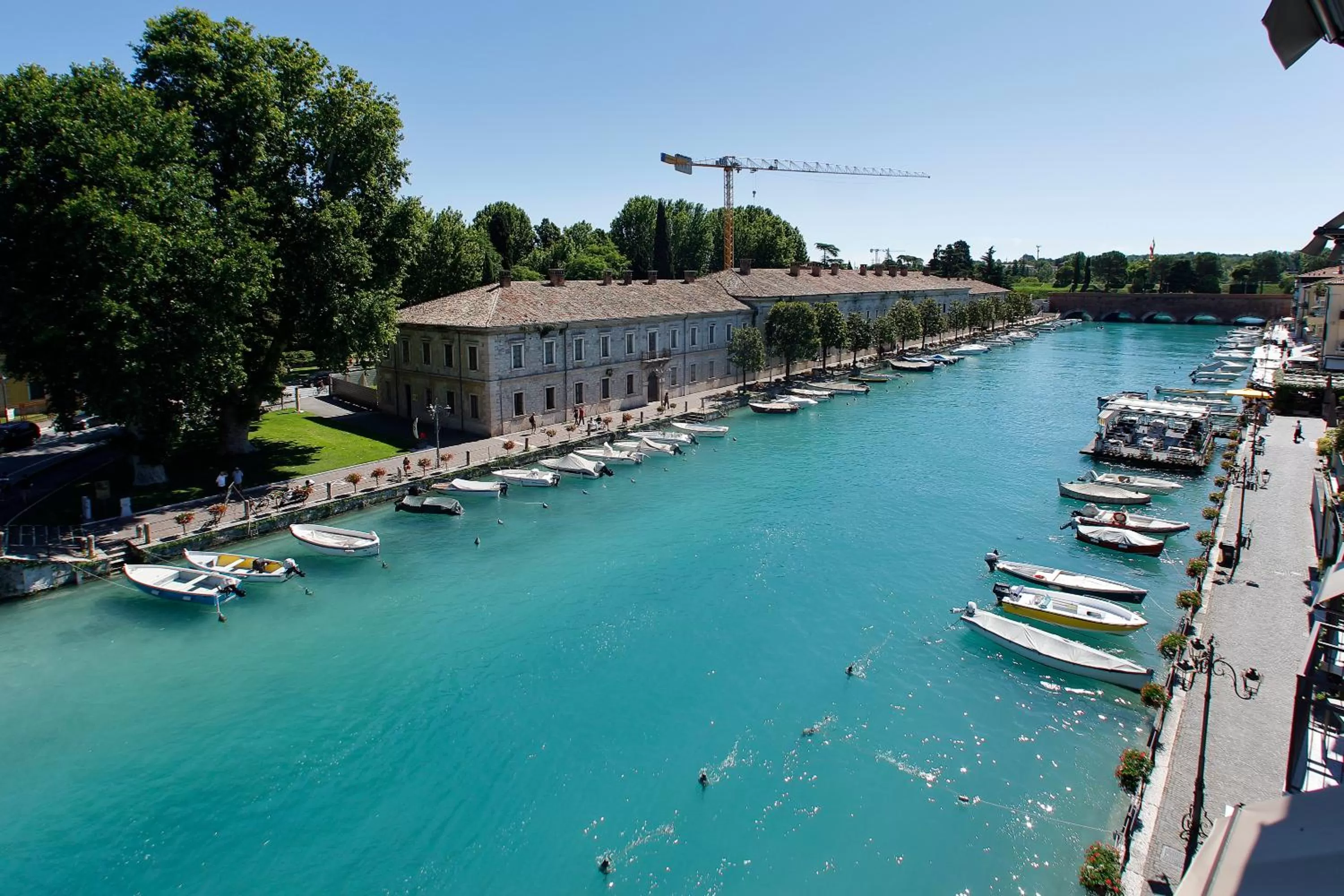 Neighbourhood in Hotel Bell'arrivo by Dori