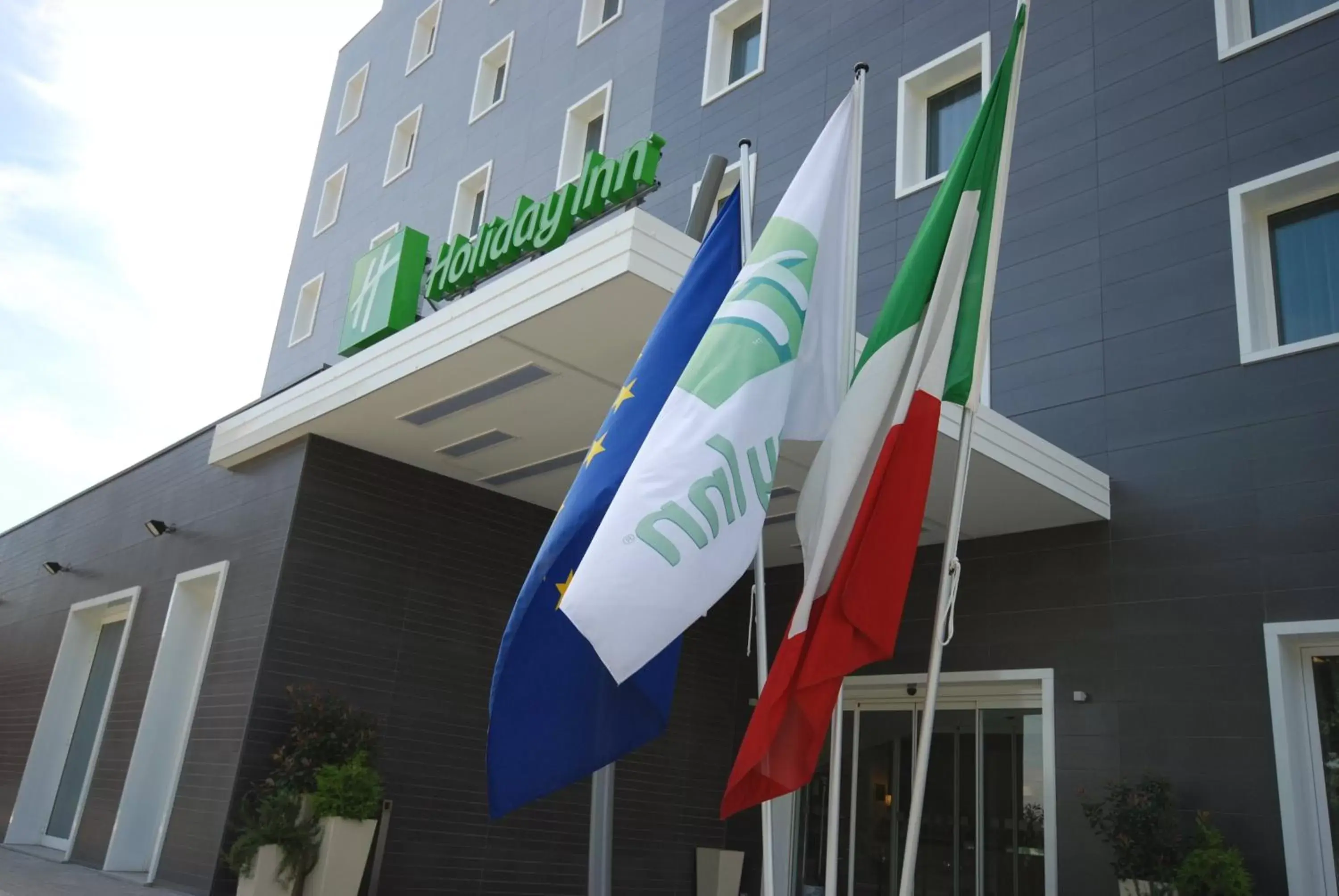 Property Building in Holiday Inn Milan Nord Zara, an IHG Hotel