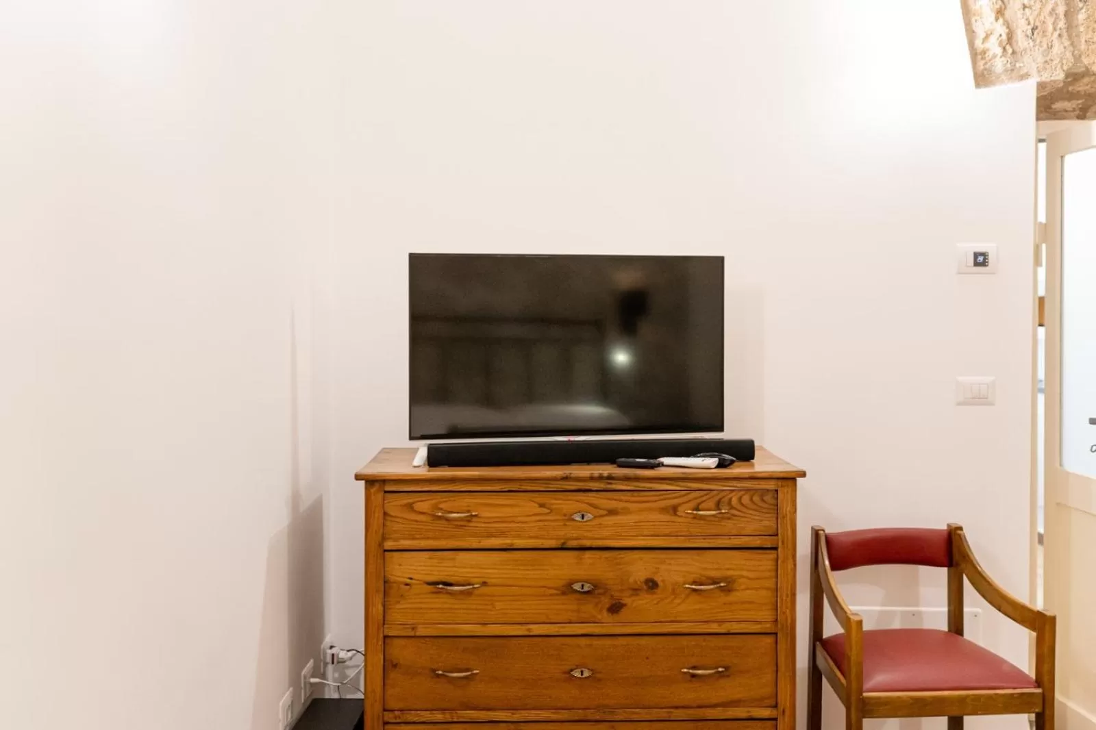 TV and multimedia, TV/Entertainment Center in La Dimora del Principe