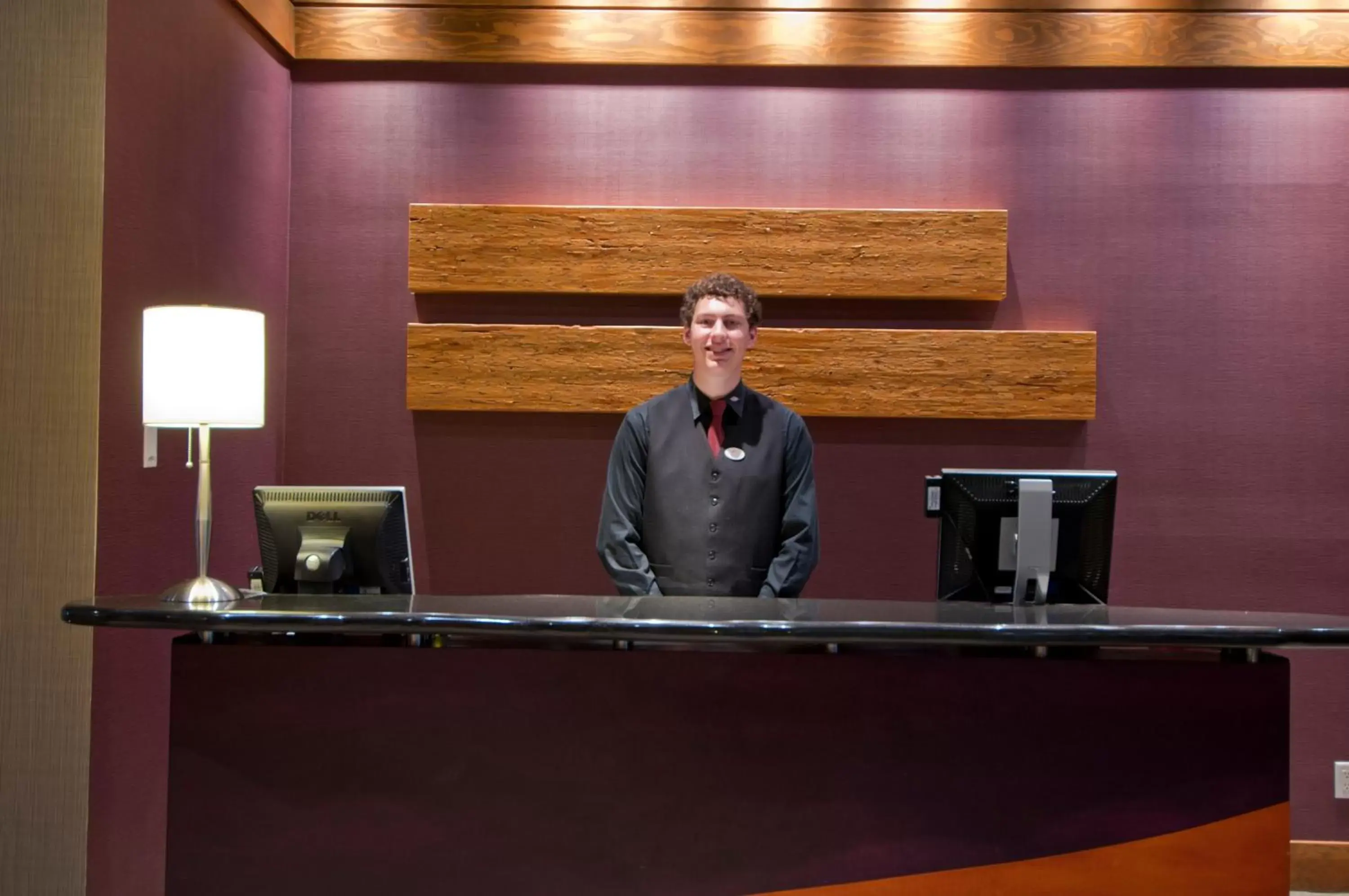 Lobby or reception, Staff in Legends