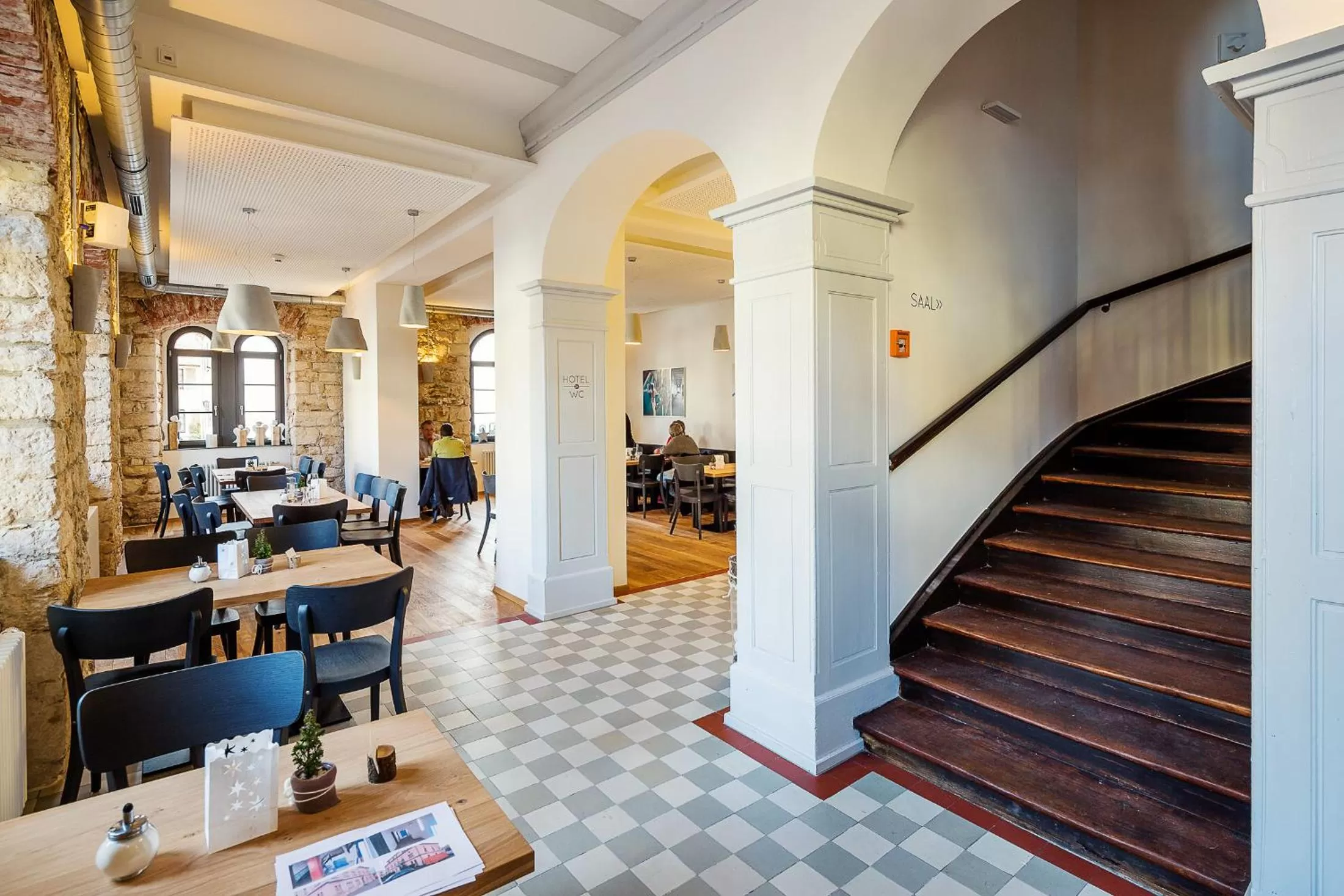 Restaurant/places to eat in OX Hotel Altes Spital