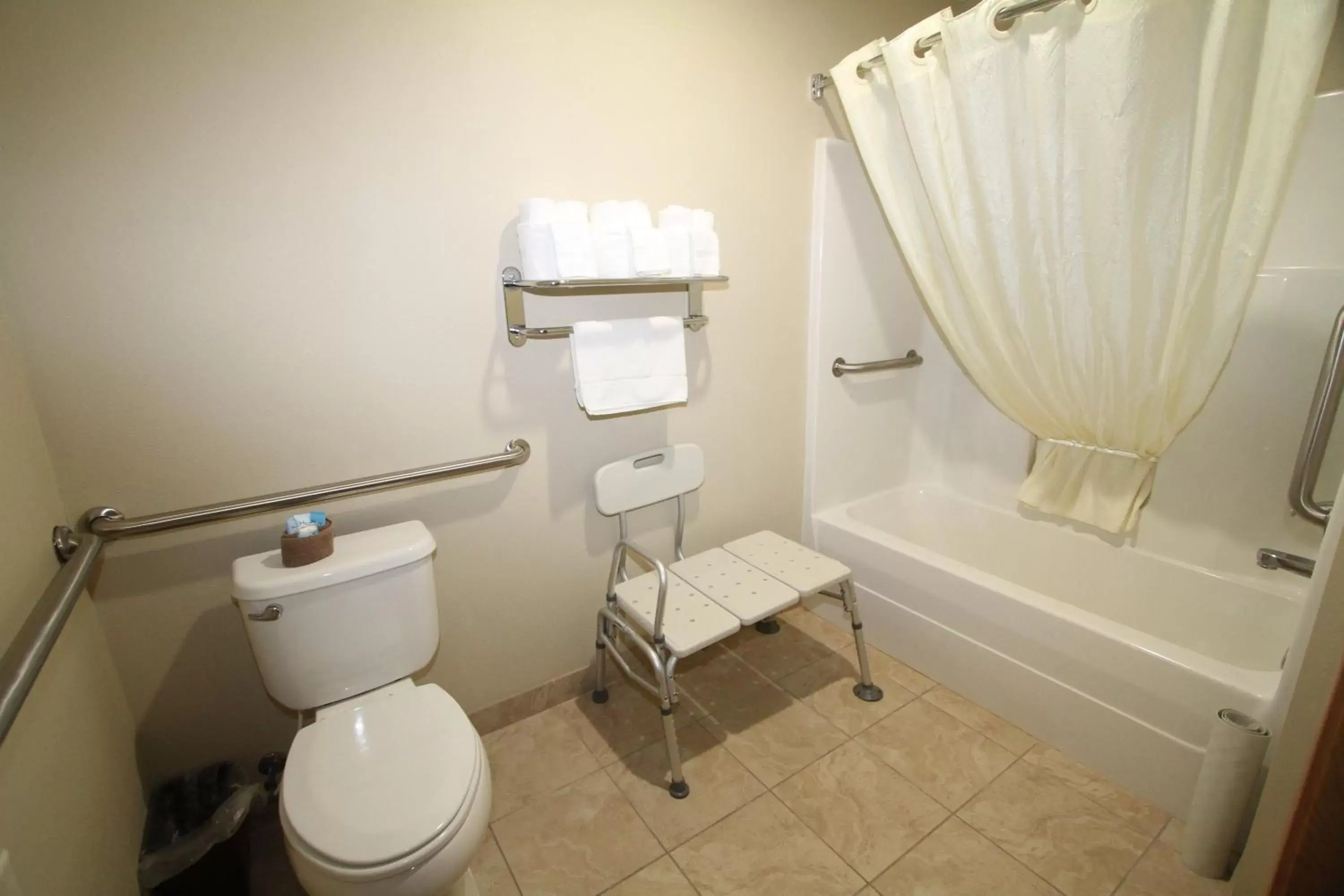 Bathroom in Bowman Inn and Suites