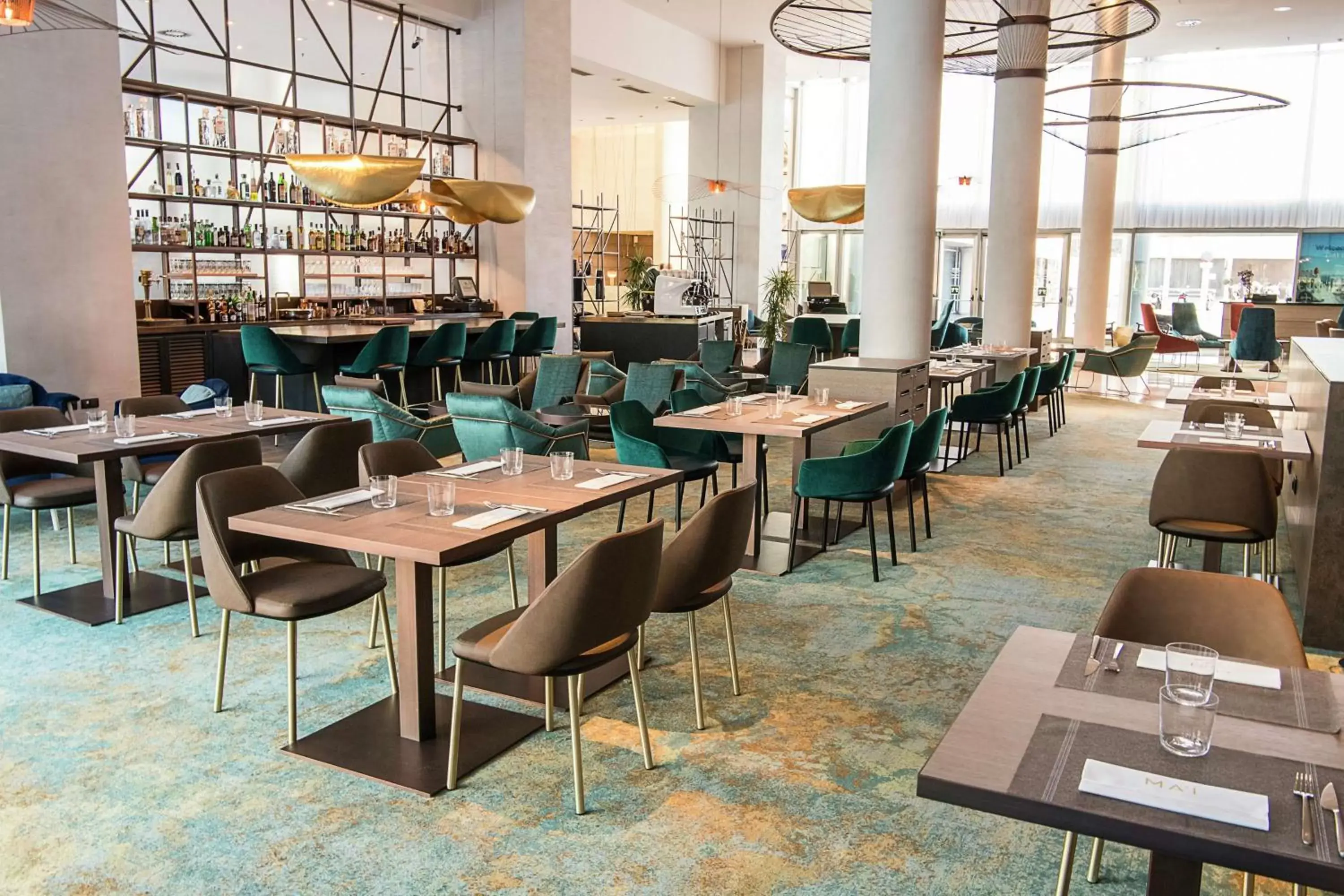 Lounge or bar, Restaurant/Places to Eat in Hilton Diagonal Mar Barcelona