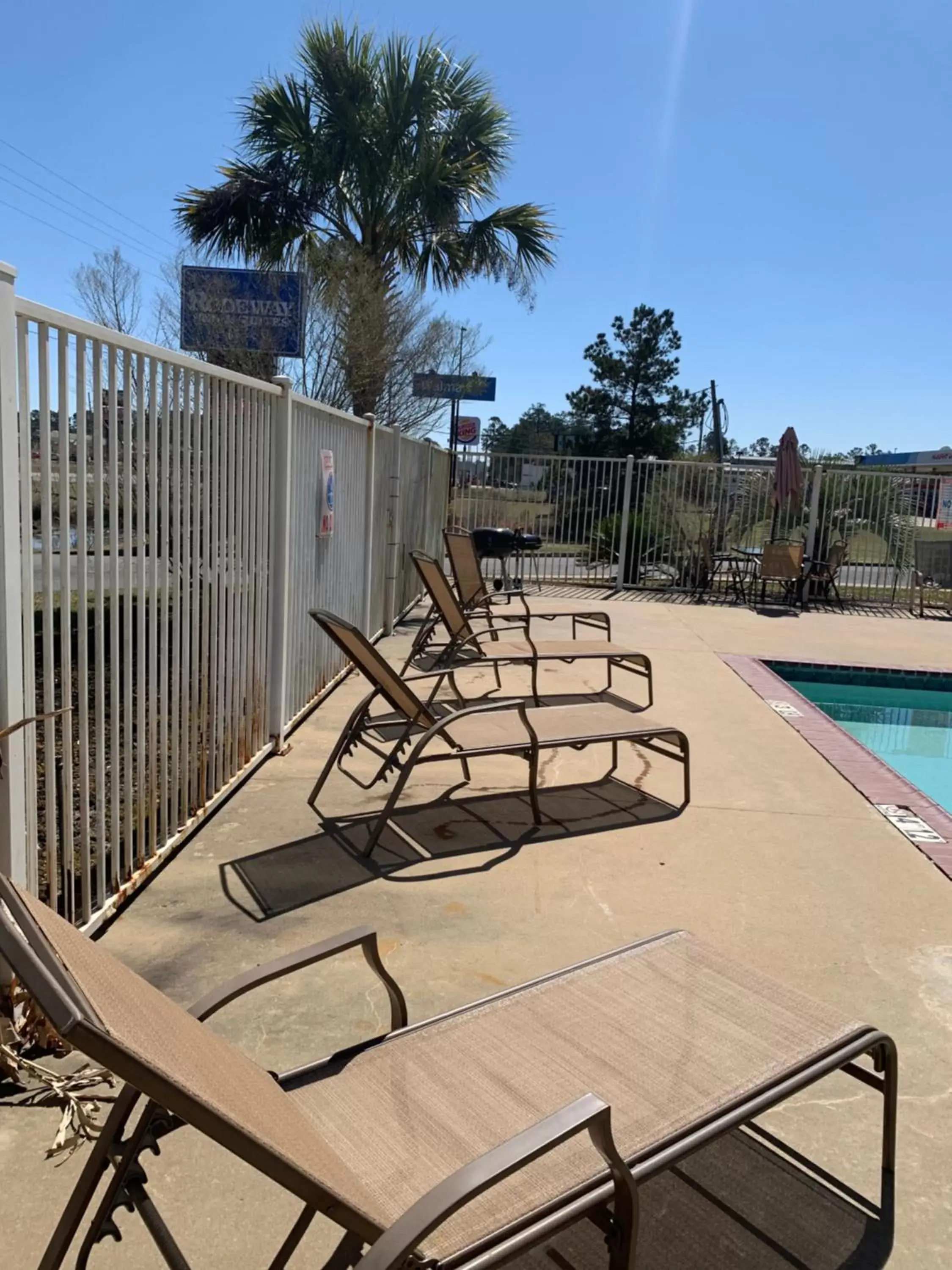 Swimming Pool in Rodeway Inn Winnfield