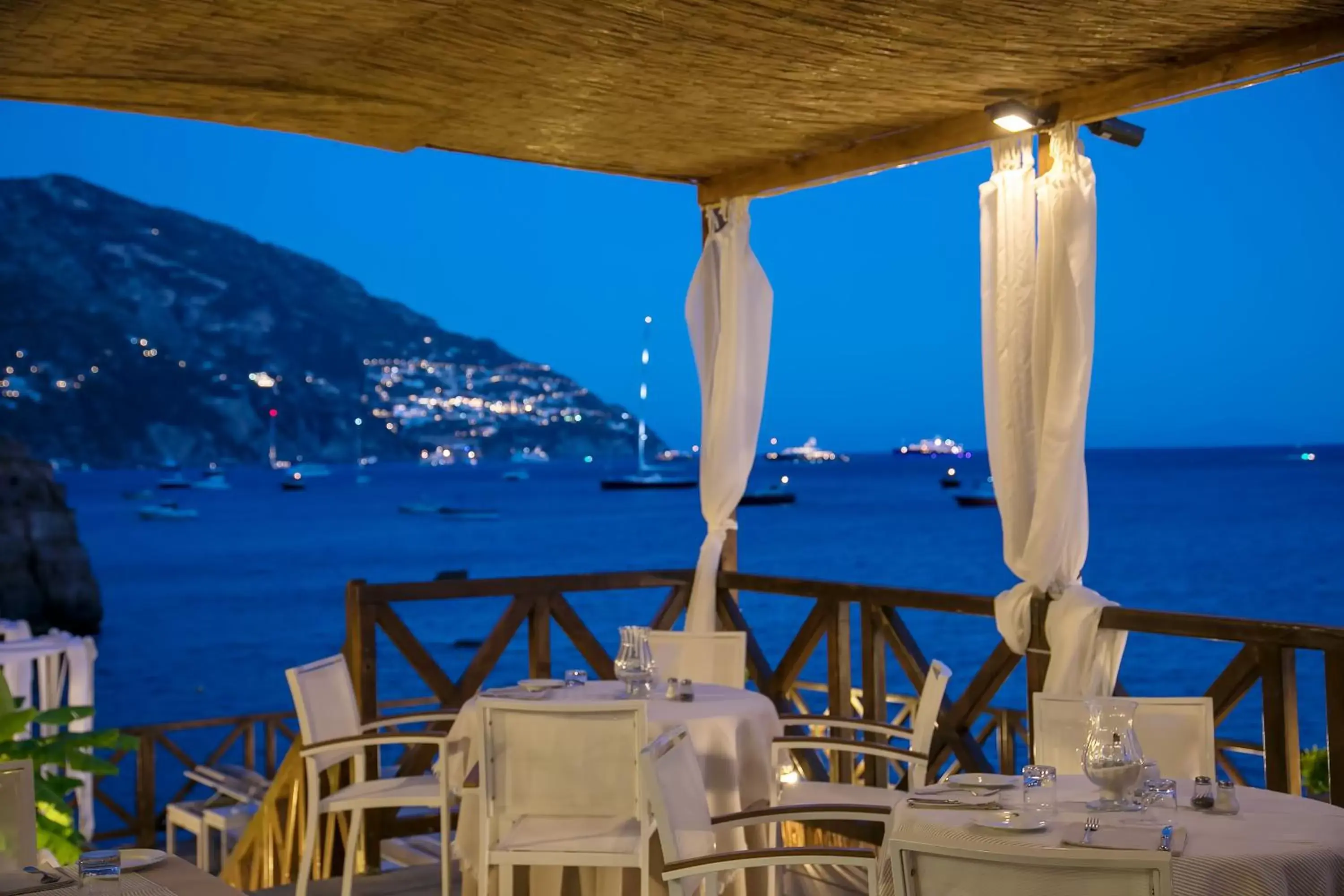 Restaurant/places to eat in Hotel Le Agavi Restaurant/places to eat in Hotel Le Agavi