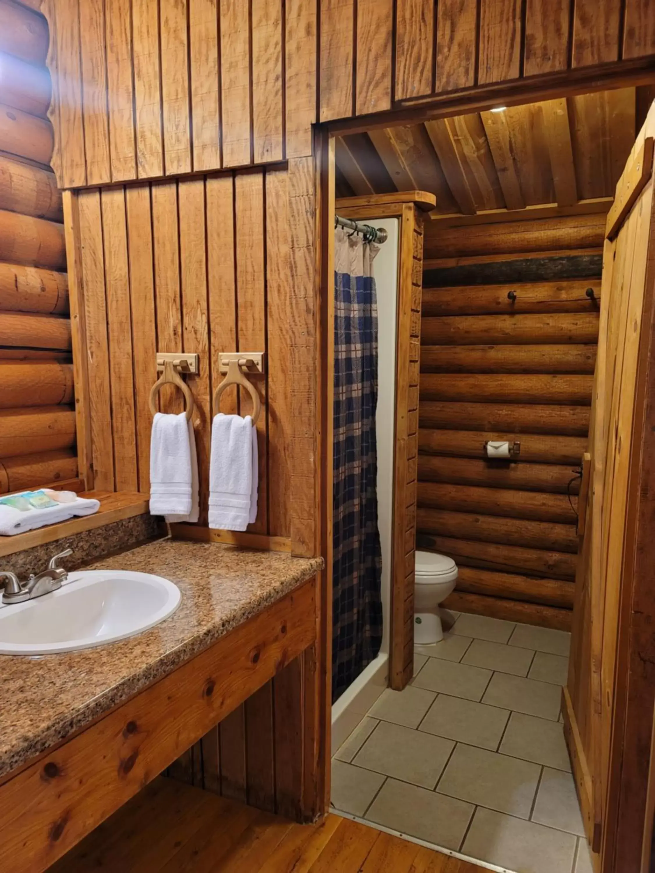 Bathroom in Riverfront Motel & Cabins
