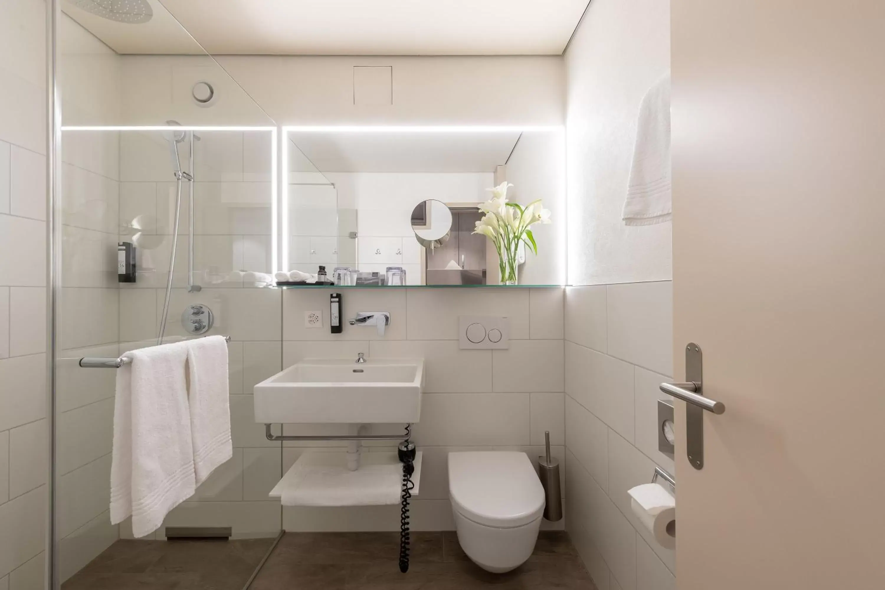 Bathroom in Sunstar Hotel & SPA Grindelwald