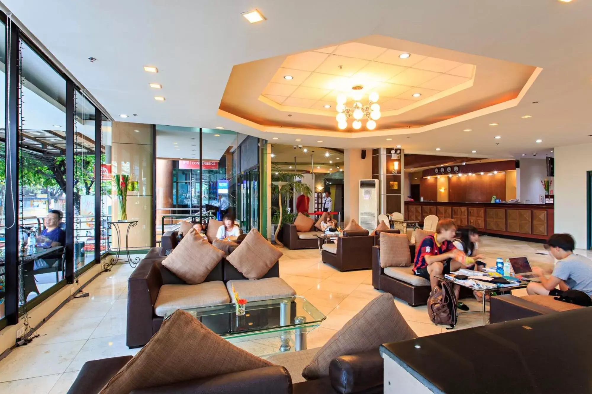Lobby or reception, Lobby/Reception in Sarrosa International Hotel and Residential Suites