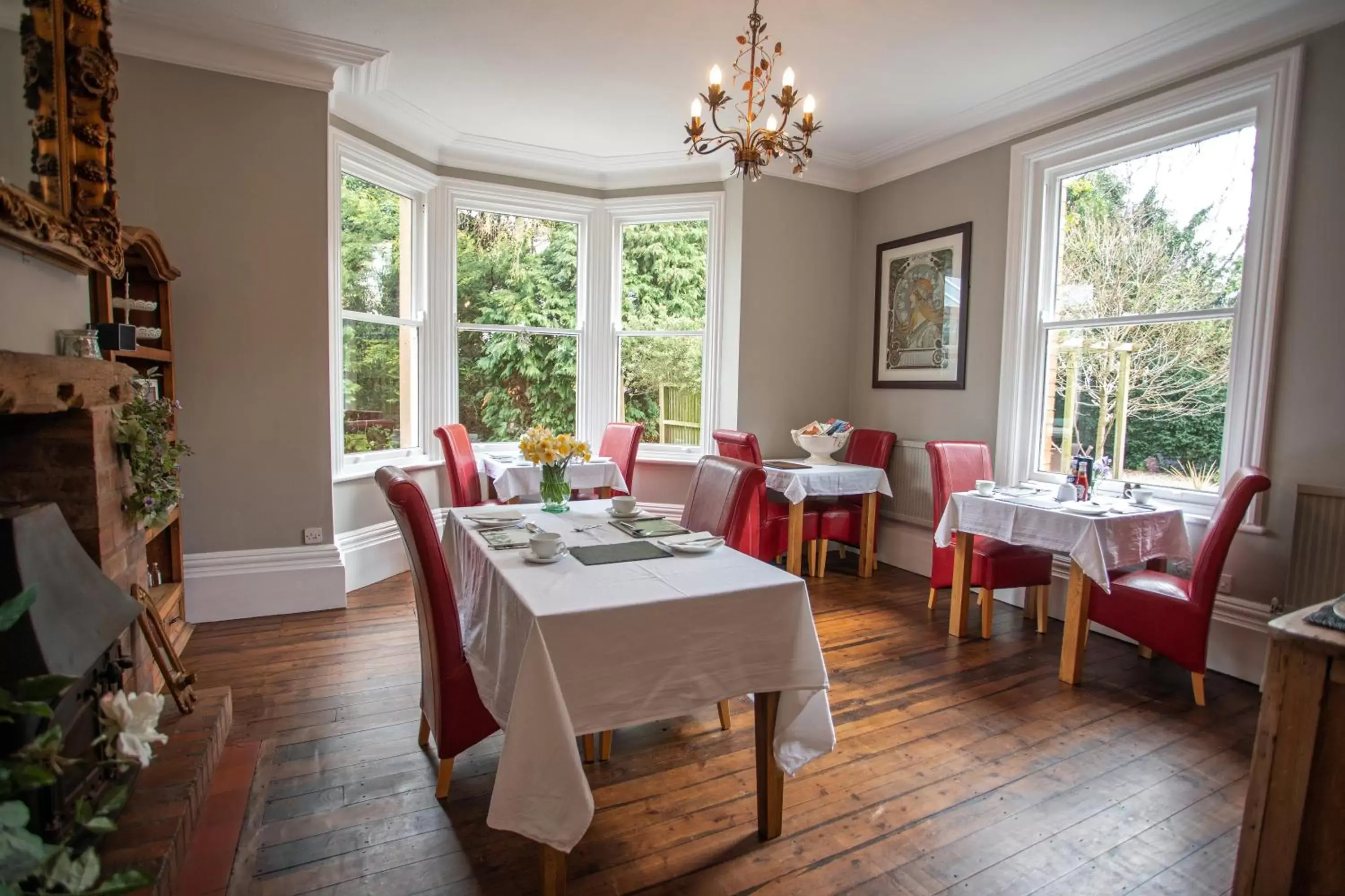 Food and drinks, Restaurant/Places to Eat in Treherne House & The Malvern Retreat