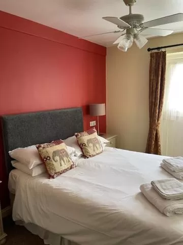 Bed in The Red Lion, Stretham