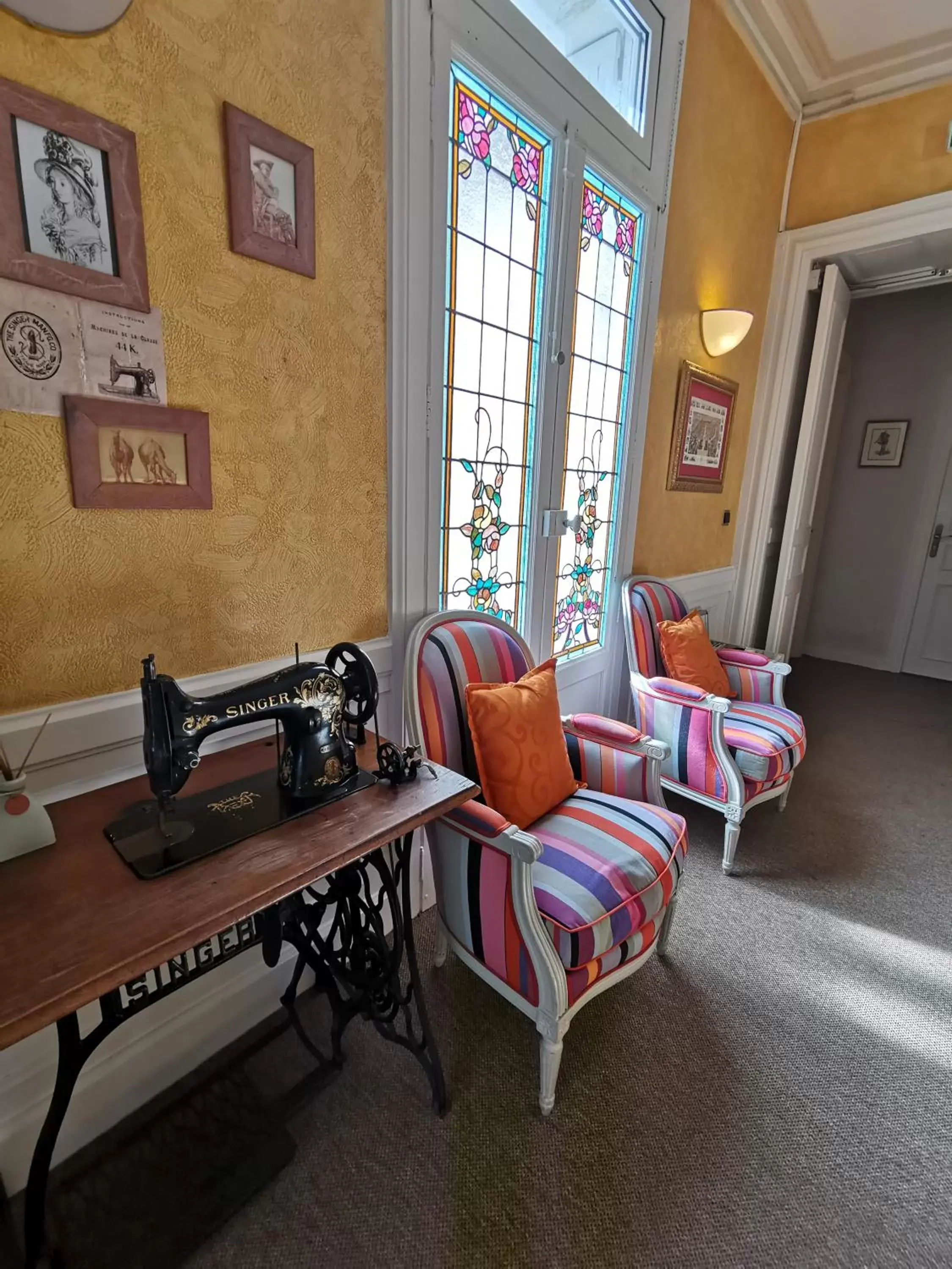 Decorative detail, Seating Area in Hôtel du Parc