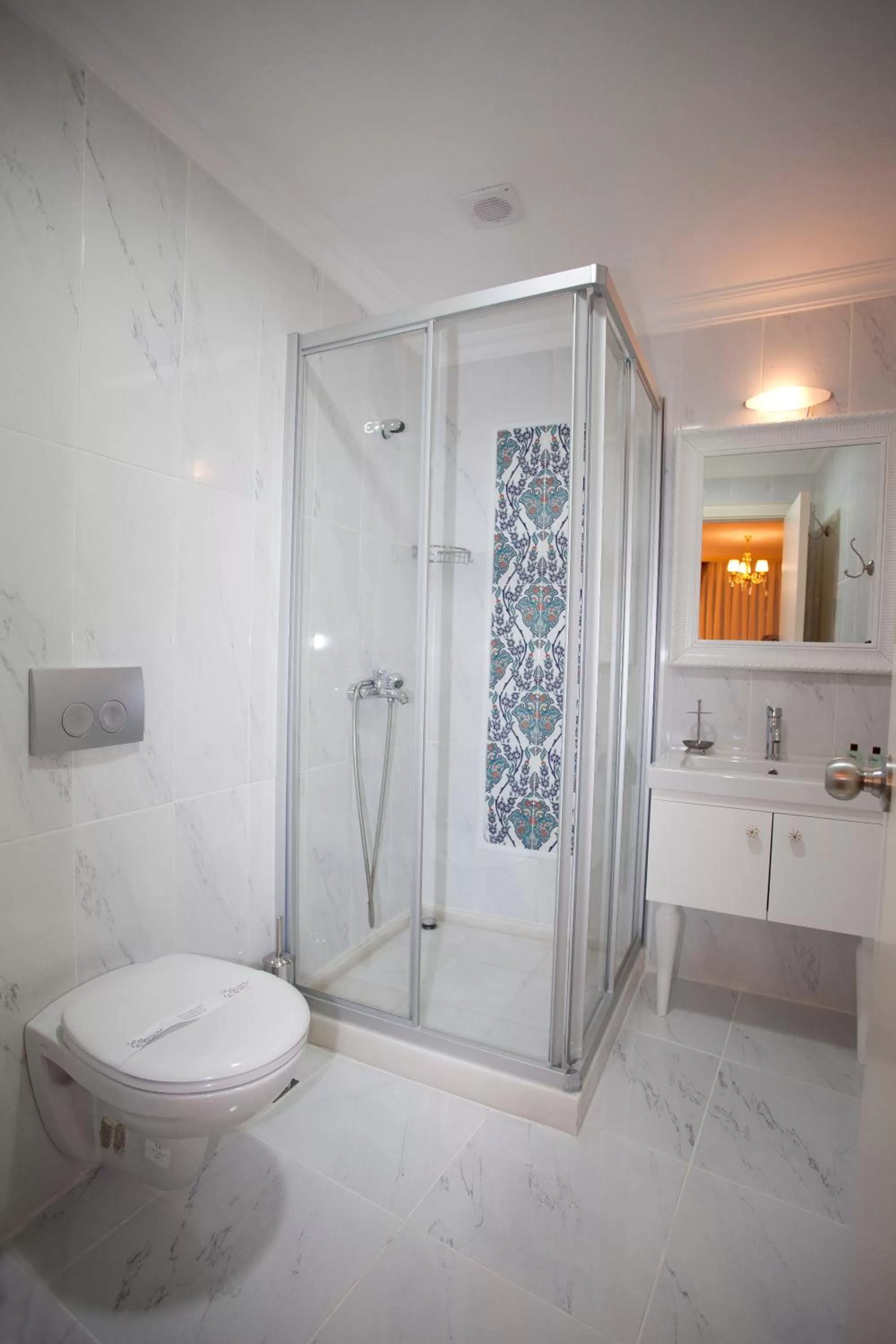 Bathroom in Hotel Evsen