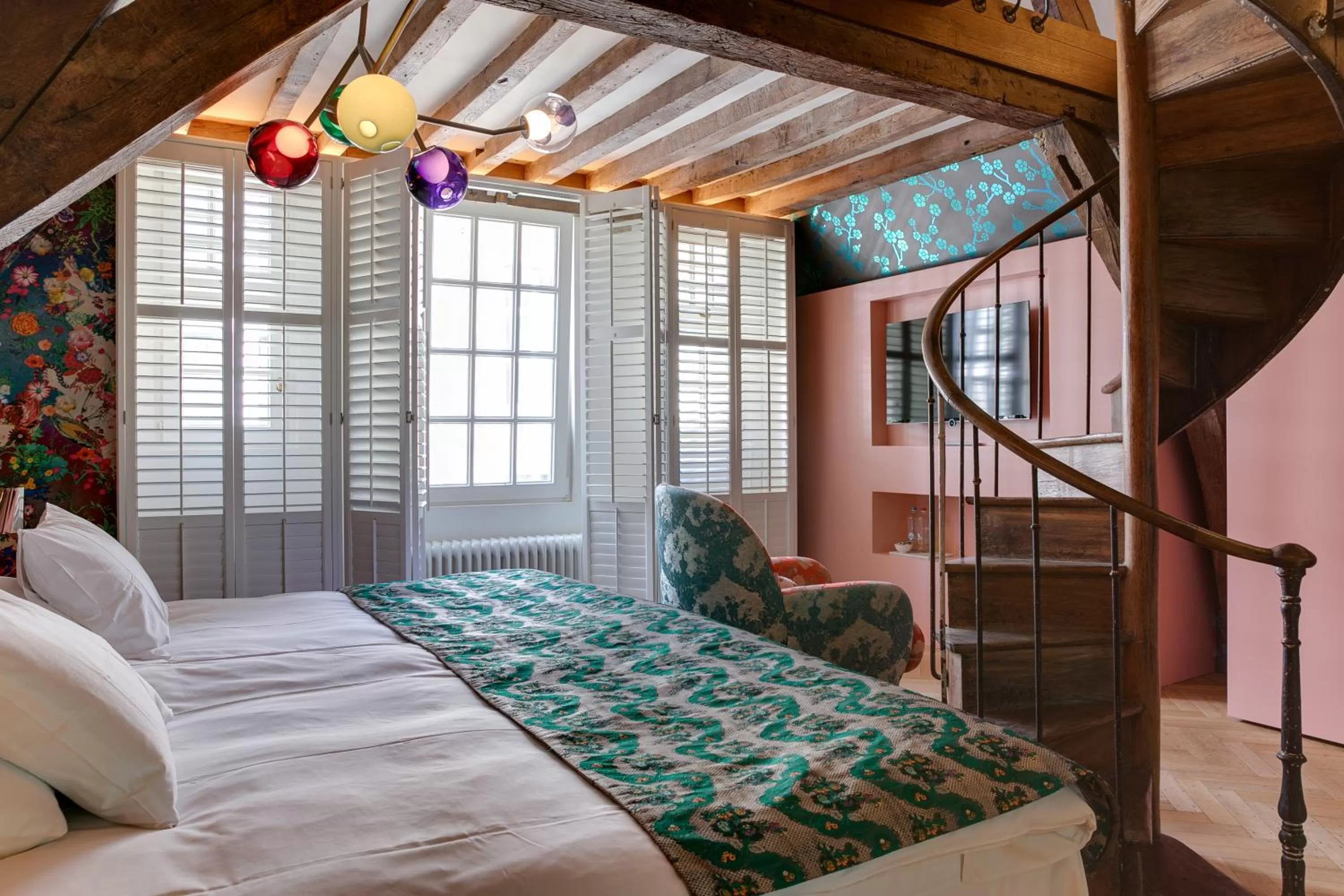 Bed in Hotel De Witte Lelie -Small Luxury Hotels of the World